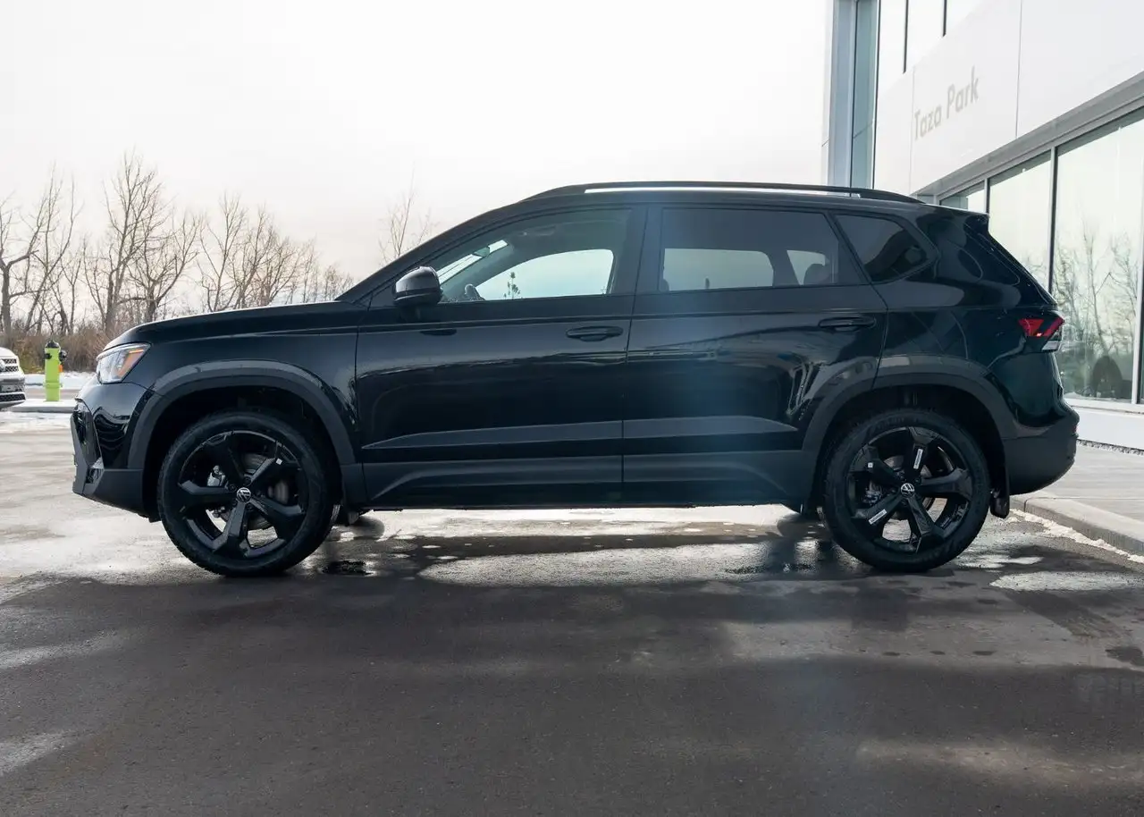 Volkswagen Taos photo Volkswagen Taos