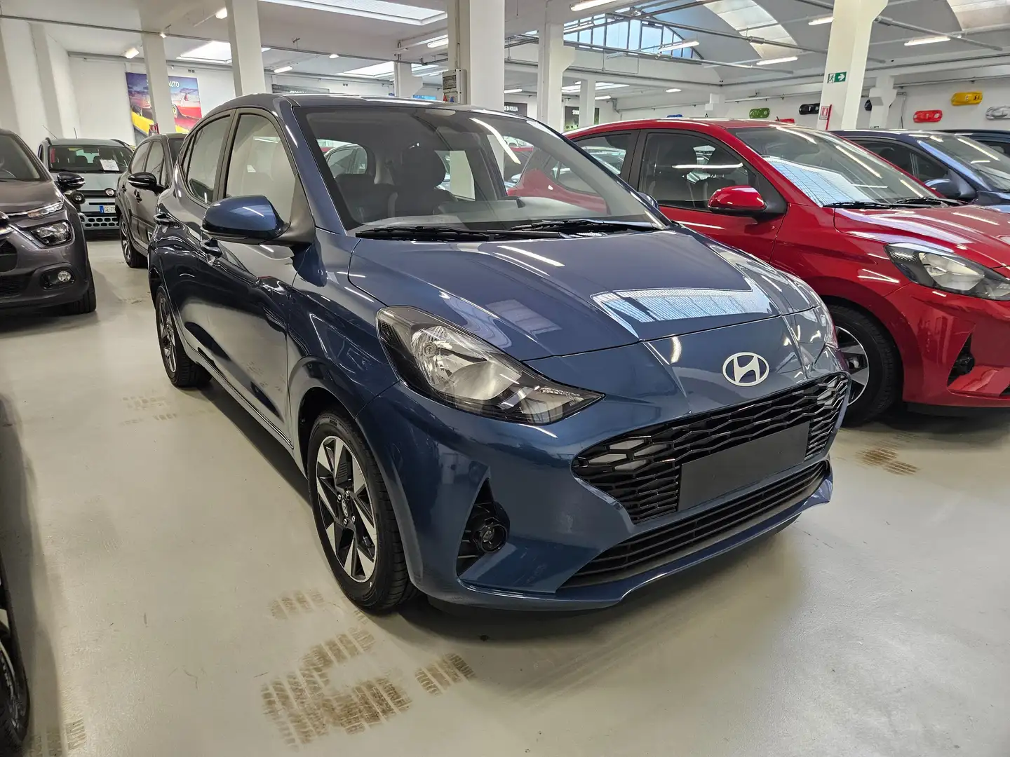 Hyundai i10 i10 1.0 mpi Connectline 63cv Blau - 1