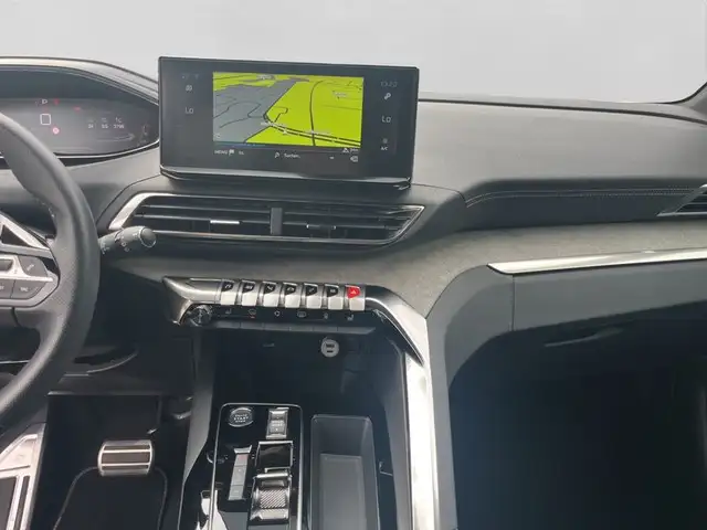 Peugeot 3008 view 11