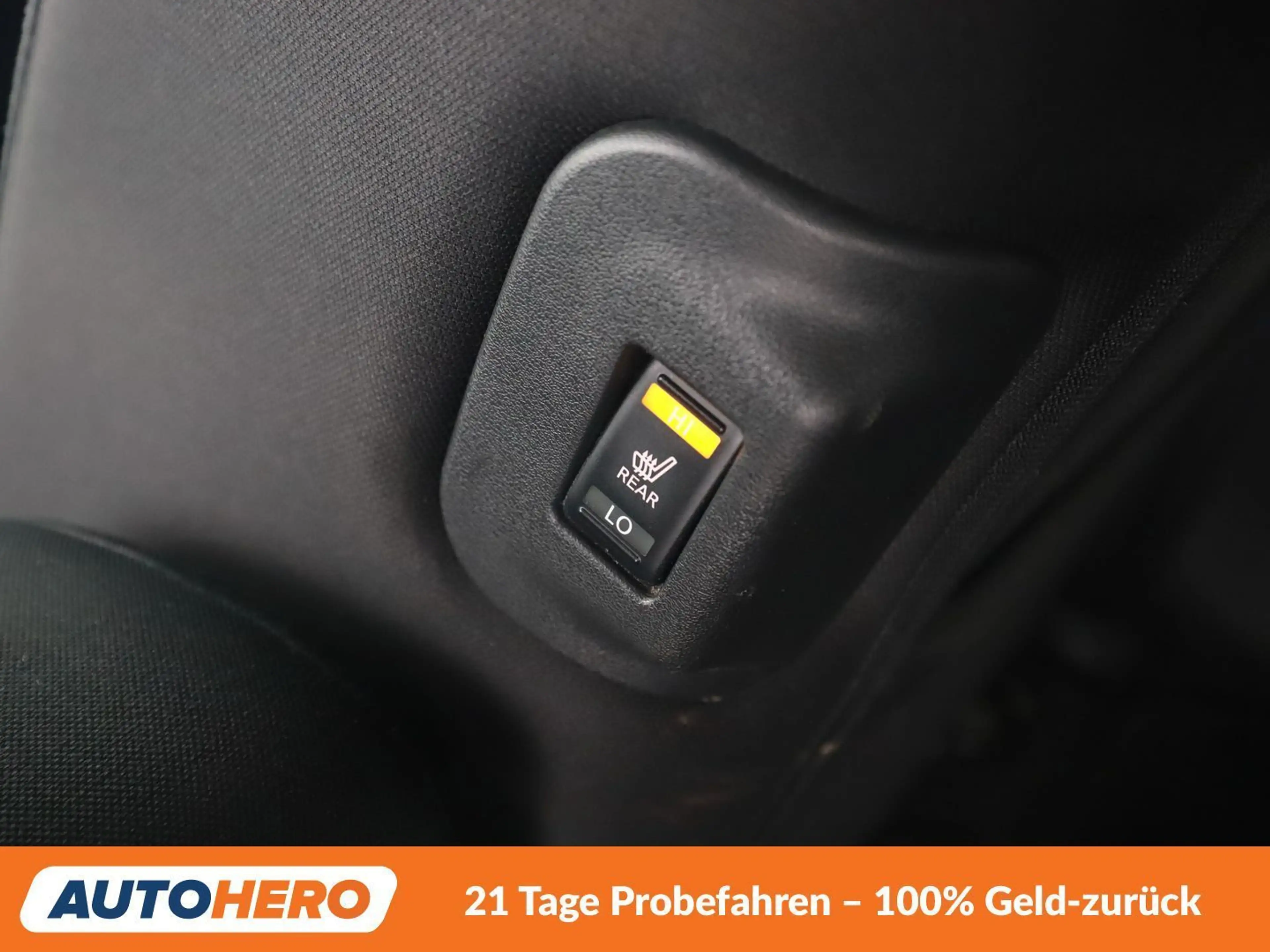 Nissan Leaf electric drive 110 kW 2 Zero Edition — photo 30