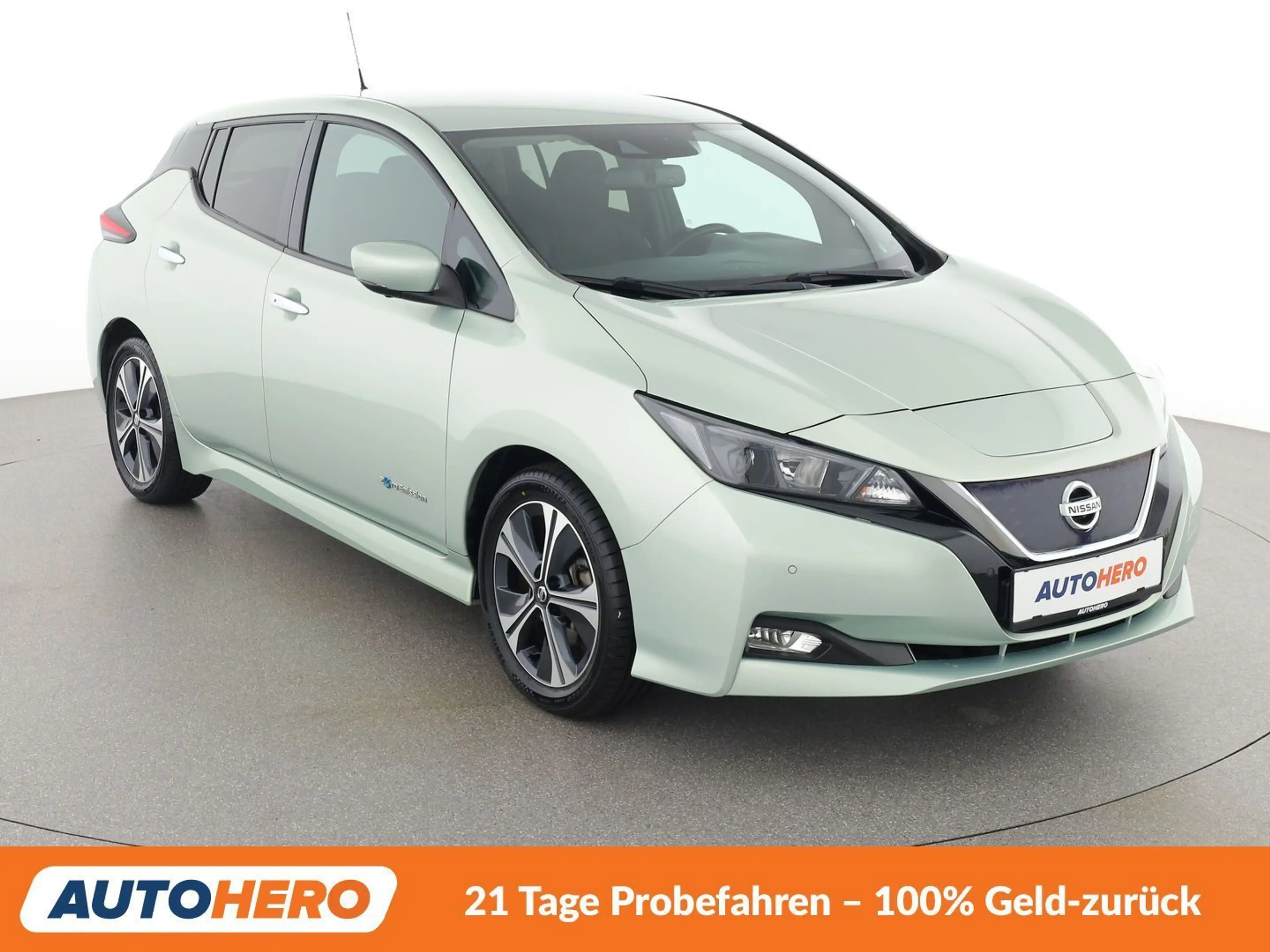 Nissan Leaf electric drive 110 kW 2 Zero Edition — photo 8