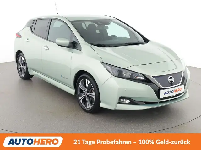 Nissan Leaf view 8