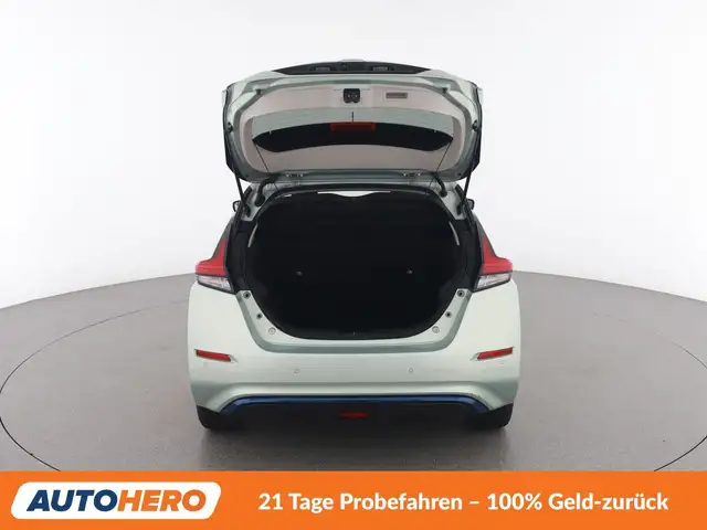 Nissan Leaf view 17