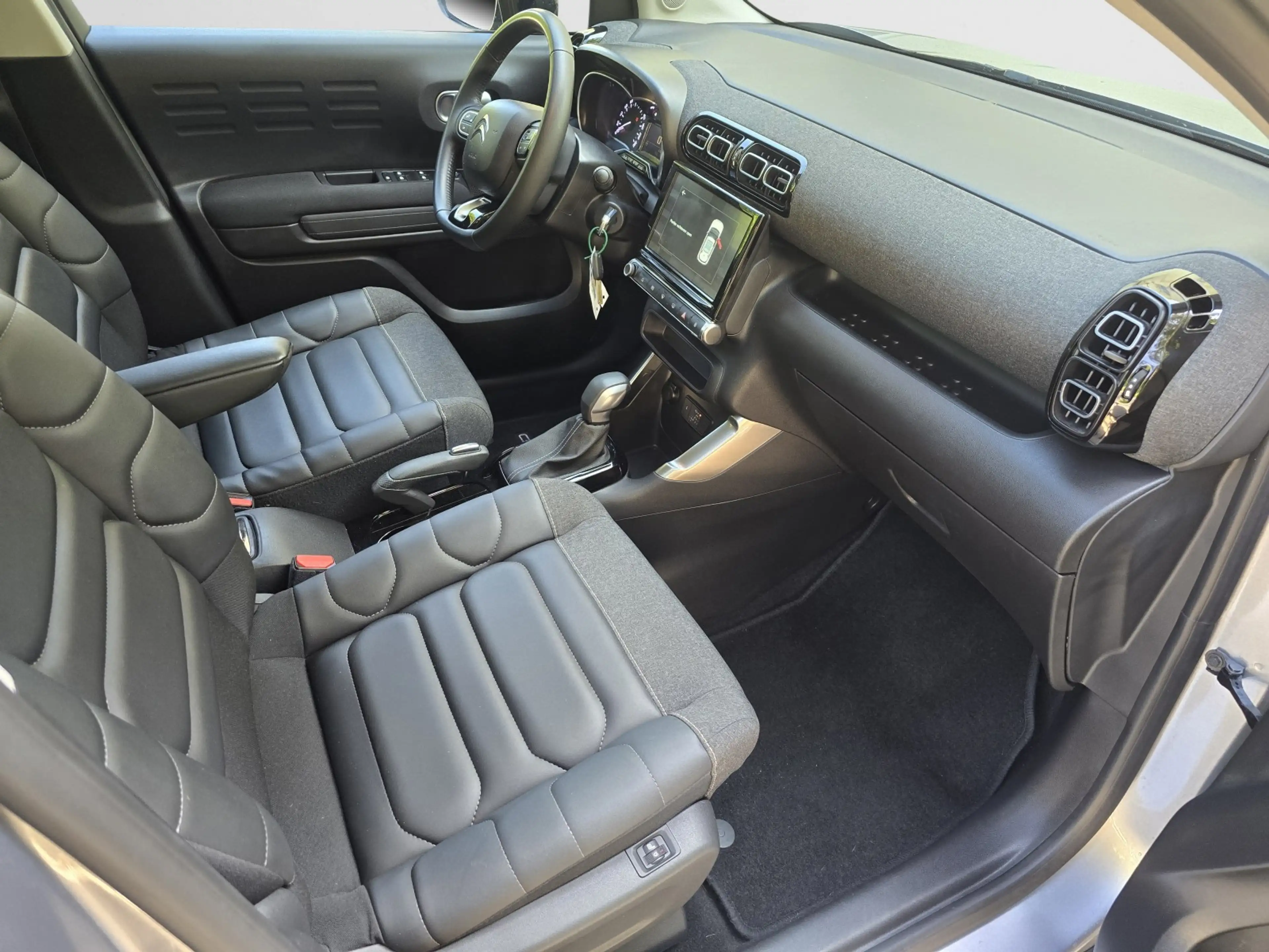 Citroen C3 Aircross 1.2 Shine |Leer|Nav|PDC|Stoelverw. — photo 3