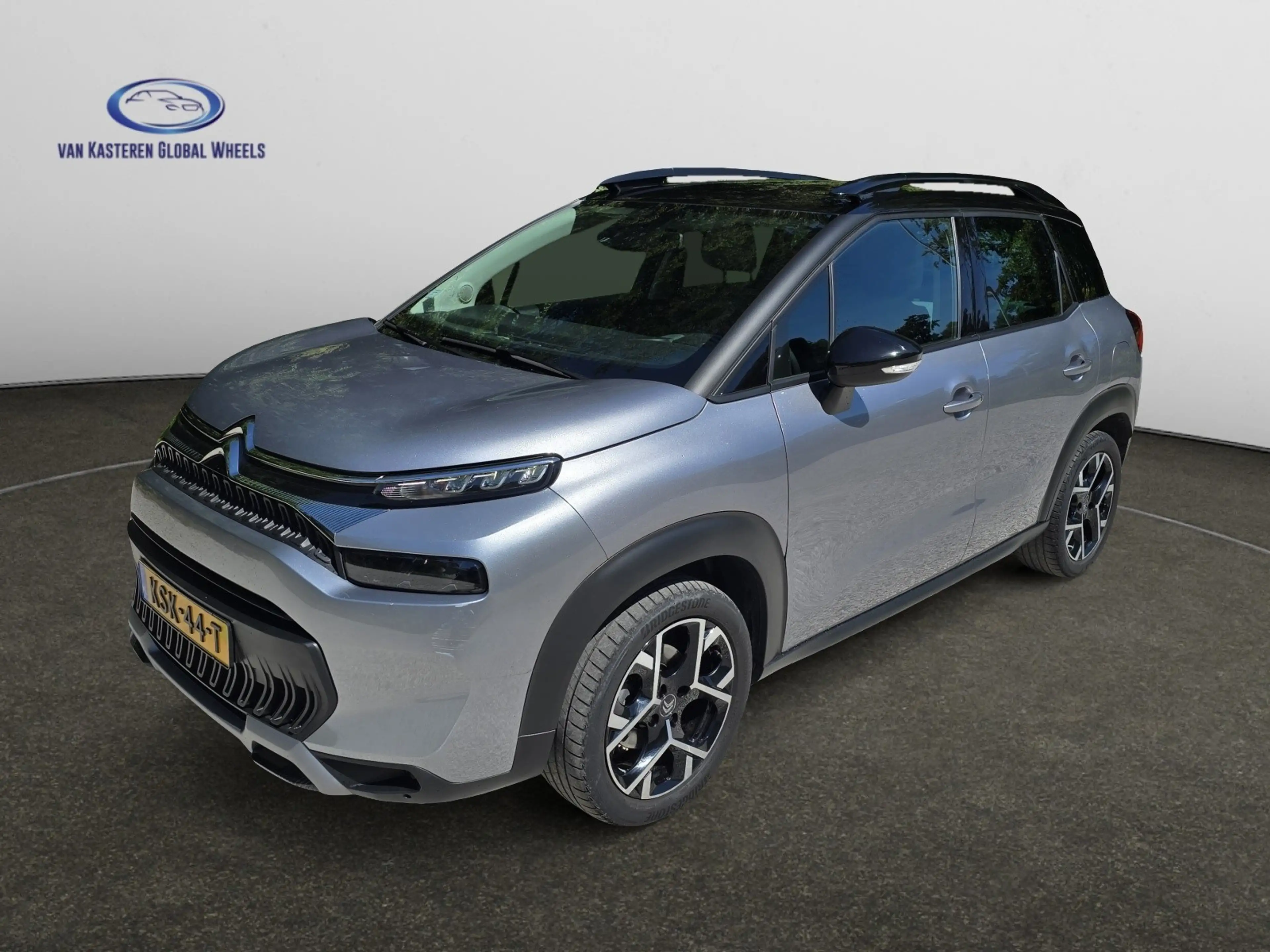 Citroen C3 Aircross 1.2 Shine |Leer|Nav|PDC|Stoelverw.