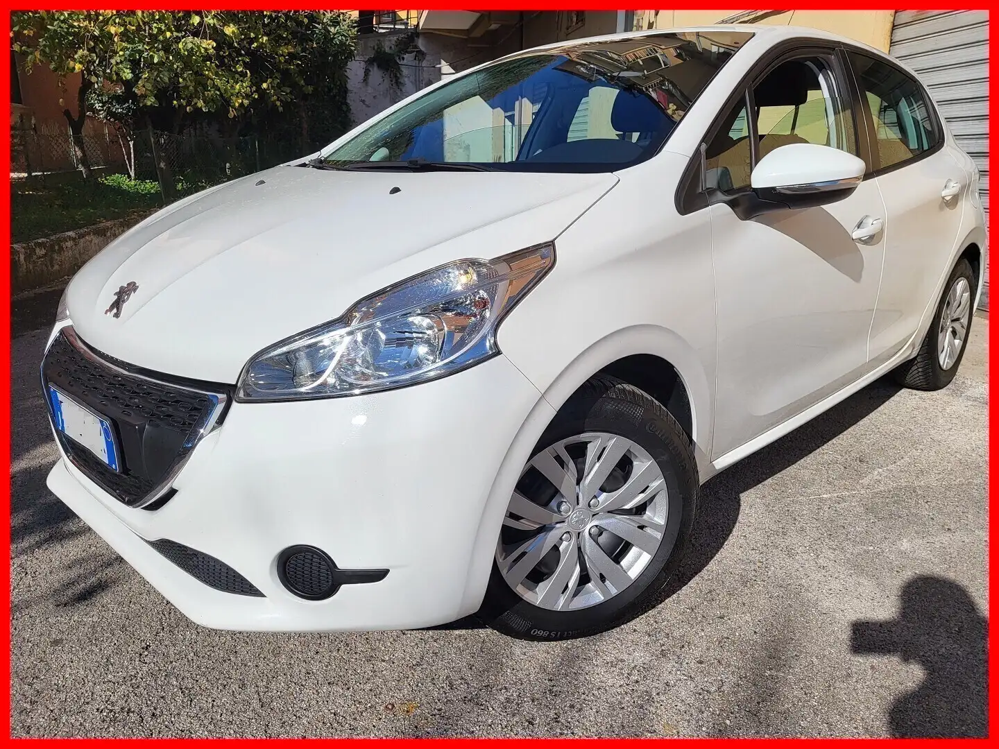 Peugeot 208 PEUGEOT 208 1,4 HDI-UNICA PROPRIETAR-4 REVISIONI Bianco - 1