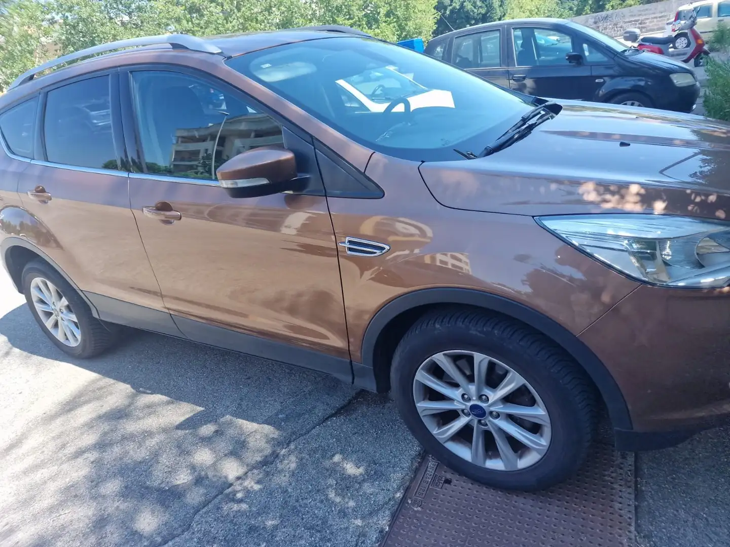 Ford Kuga 4x4 2.0 TDCI Titanium 4WD 150cv Telecamere Sensori - 2