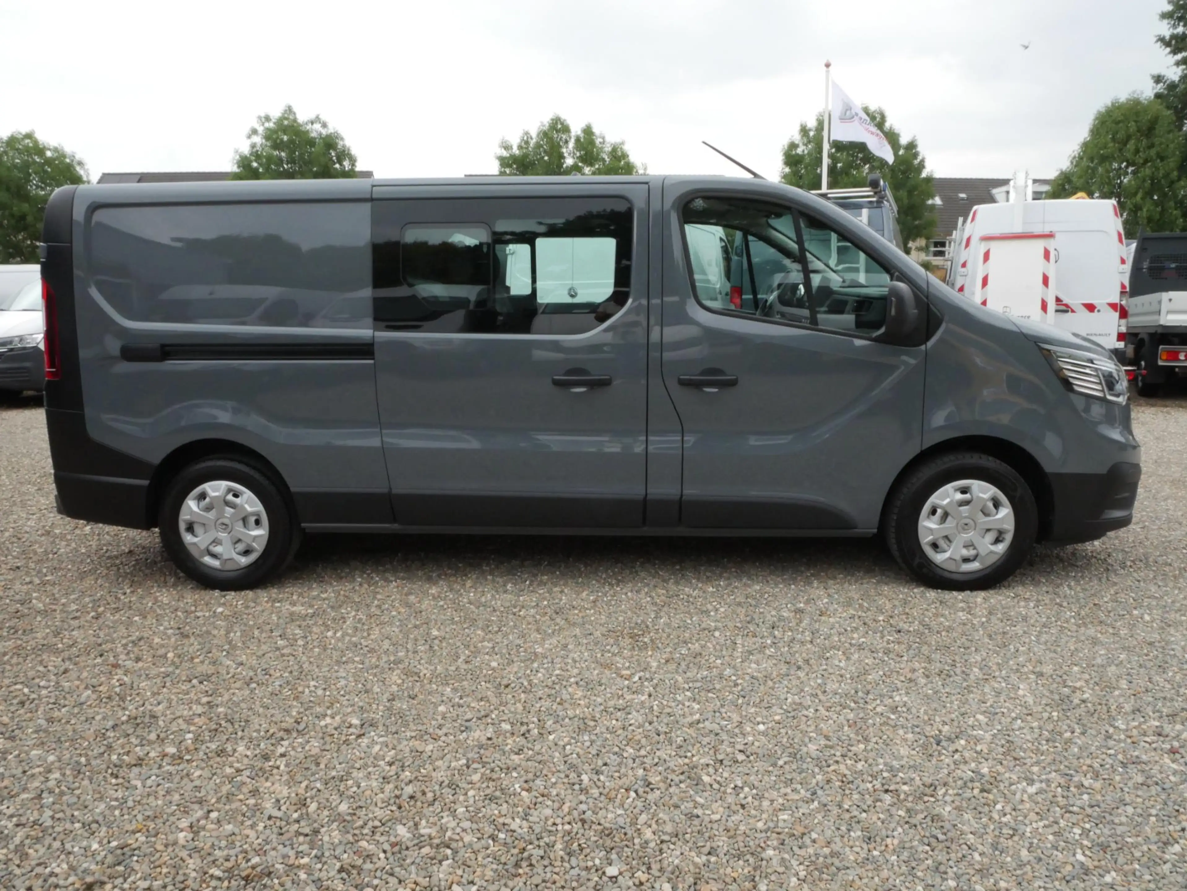 Renault Trafic 2.0 Blue dCi 130PK L2 Dubbel cabine Airco — photo 2