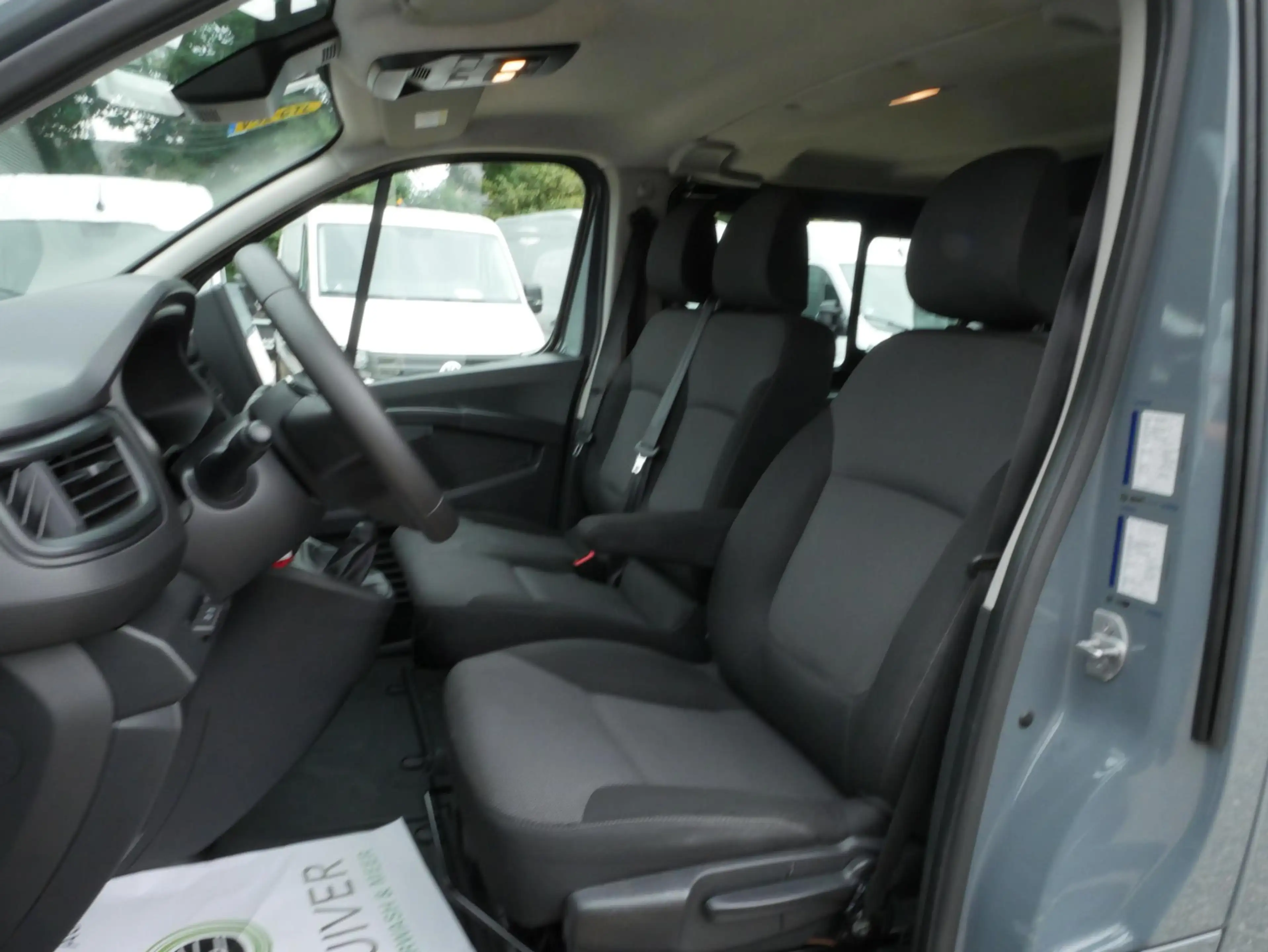 Renault Trafic 2.0 Blue dCi 130PK L2 Dubbel cabine Airco — photo 9