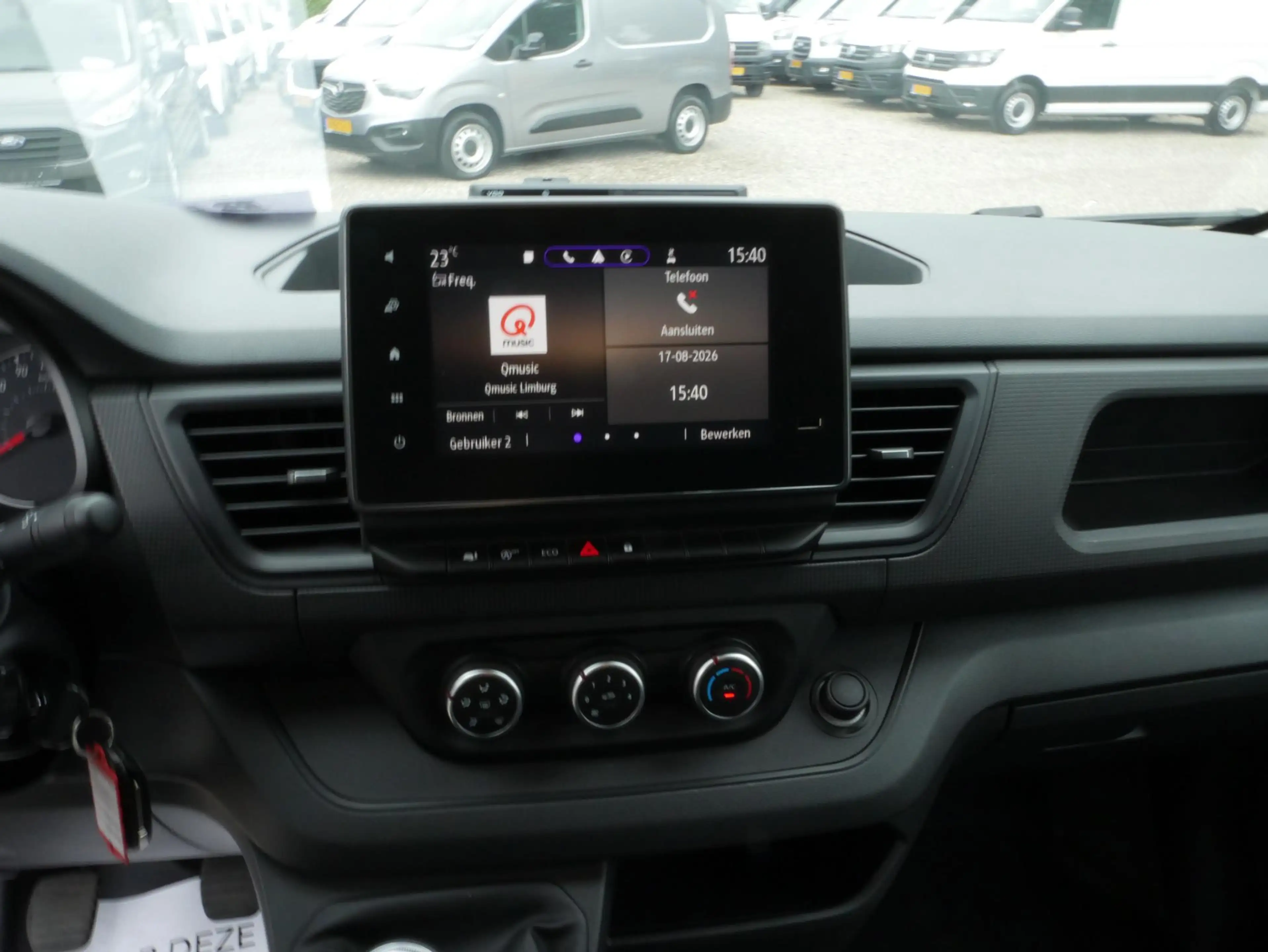 Renault Trafic 2.0 Blue dCi 130PK L2 Dubbel cabine Airco — photo 16