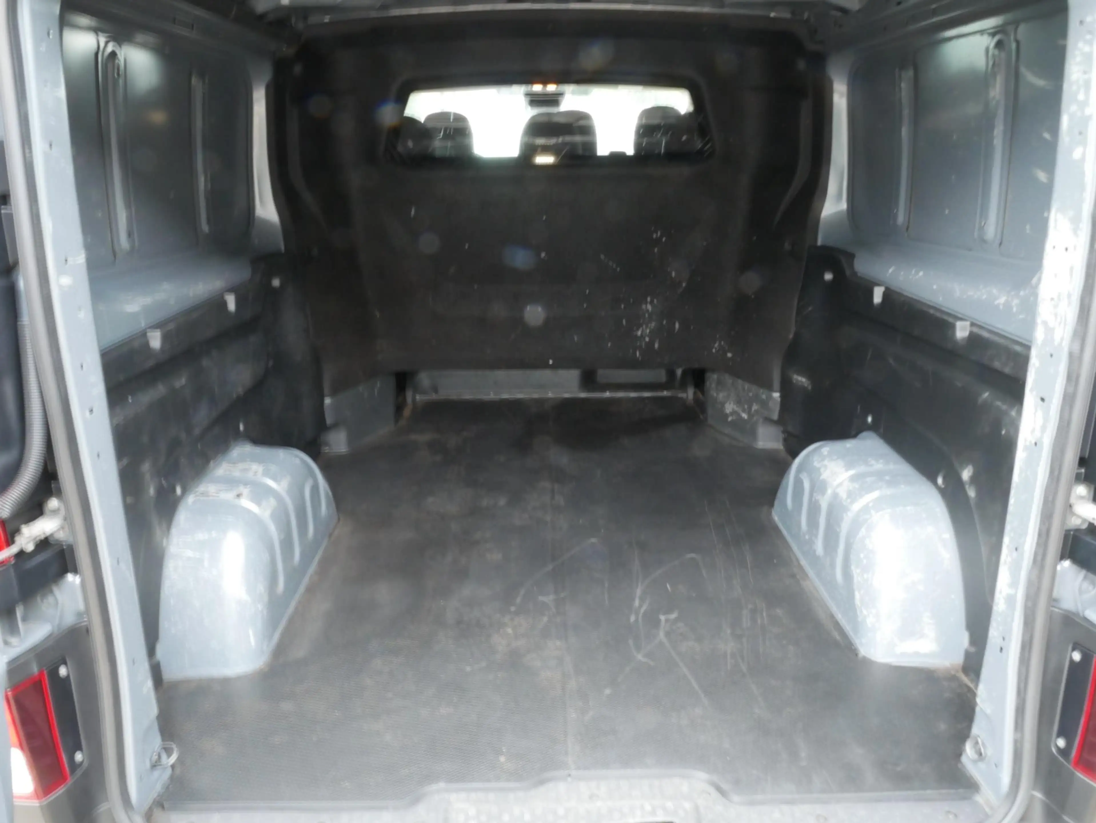 Renault Trafic 2.0 Blue dCi 130PK L2 Dubbel cabine Airco — photo 11