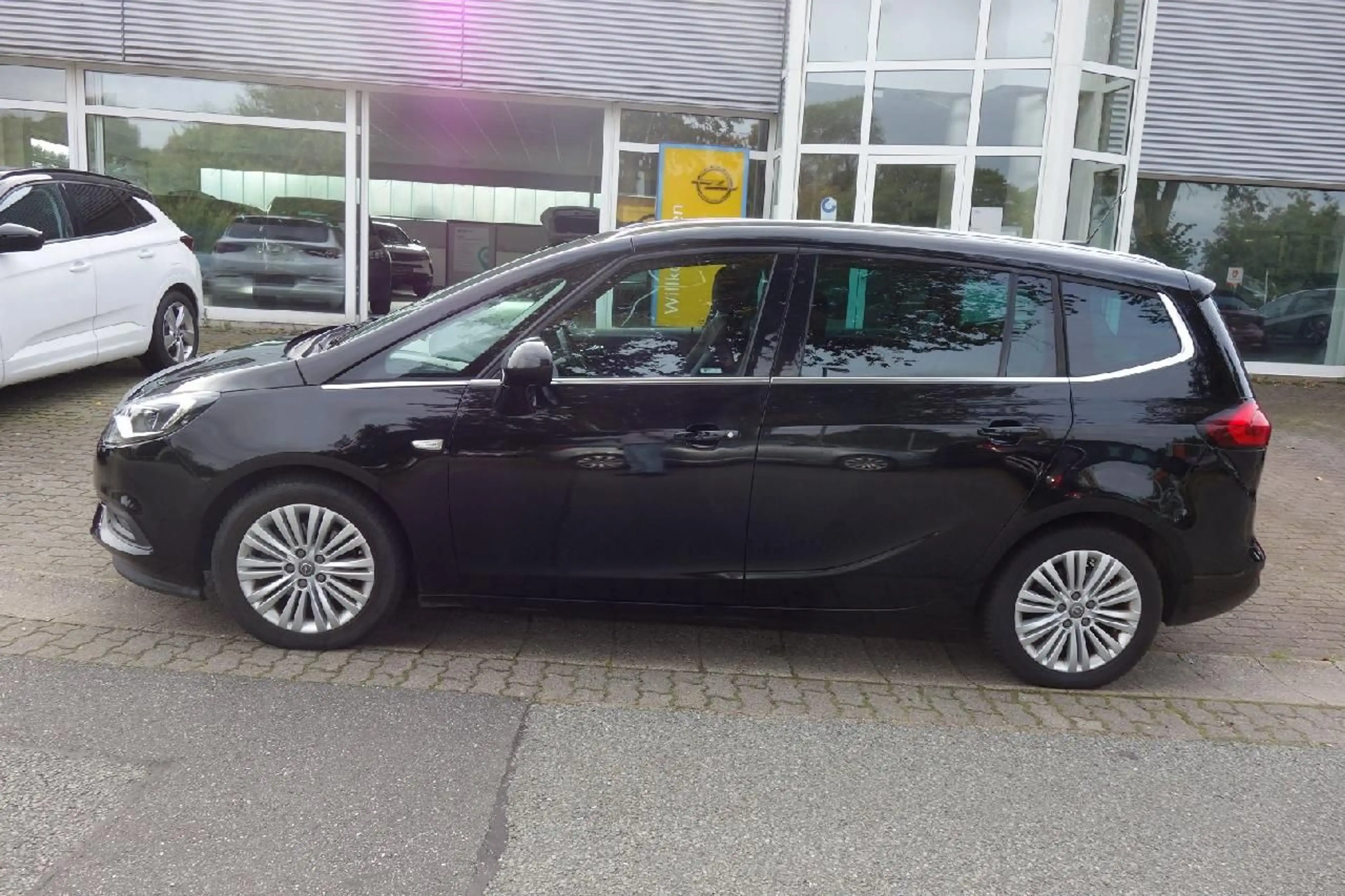 Opel Zafira C Innovation — photo 6
