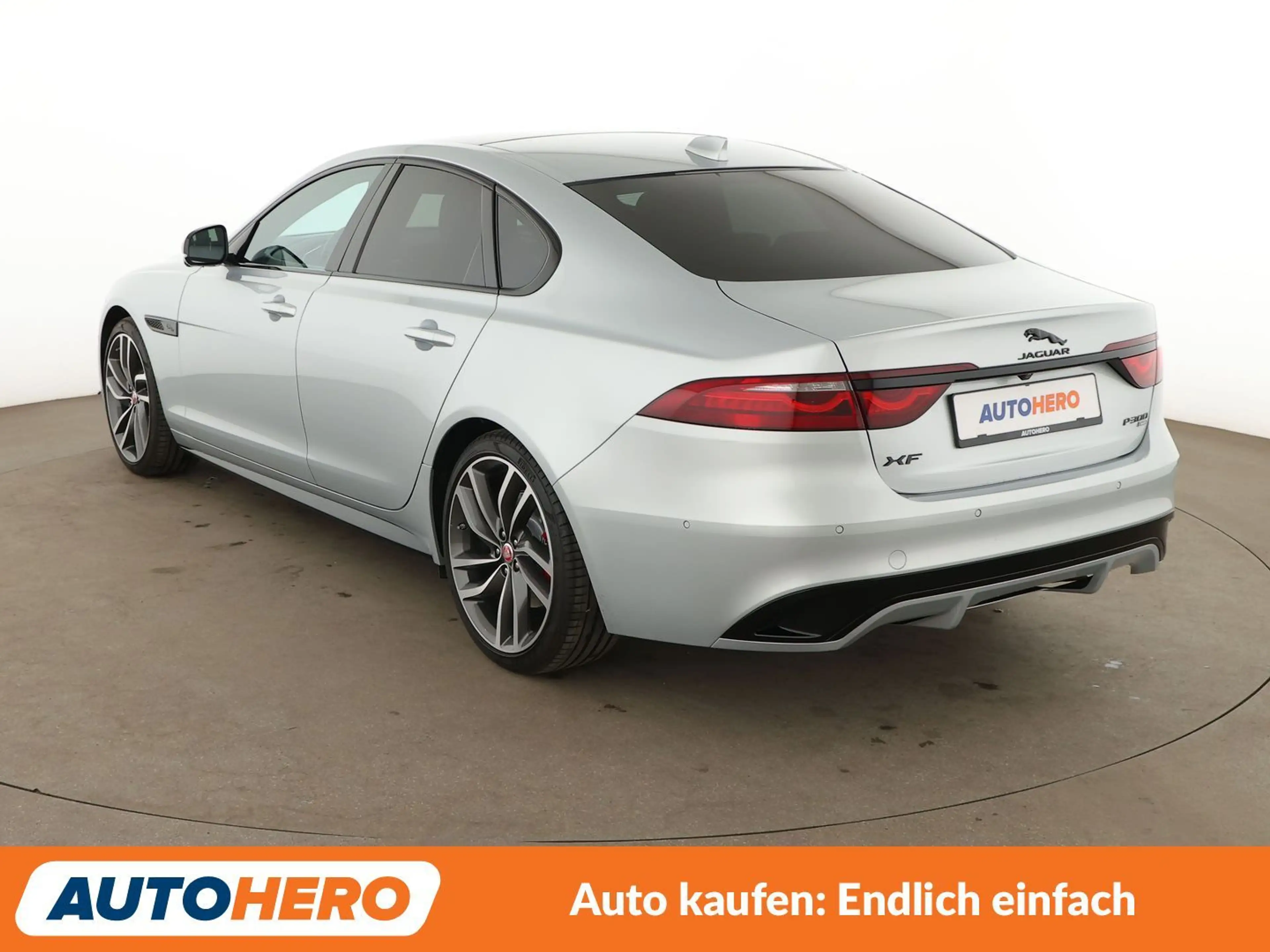 Jaguar XF 30t R-Dynamic Black AWD Aut.*LED*360°*ACC*PDC*AHK* — photo 4