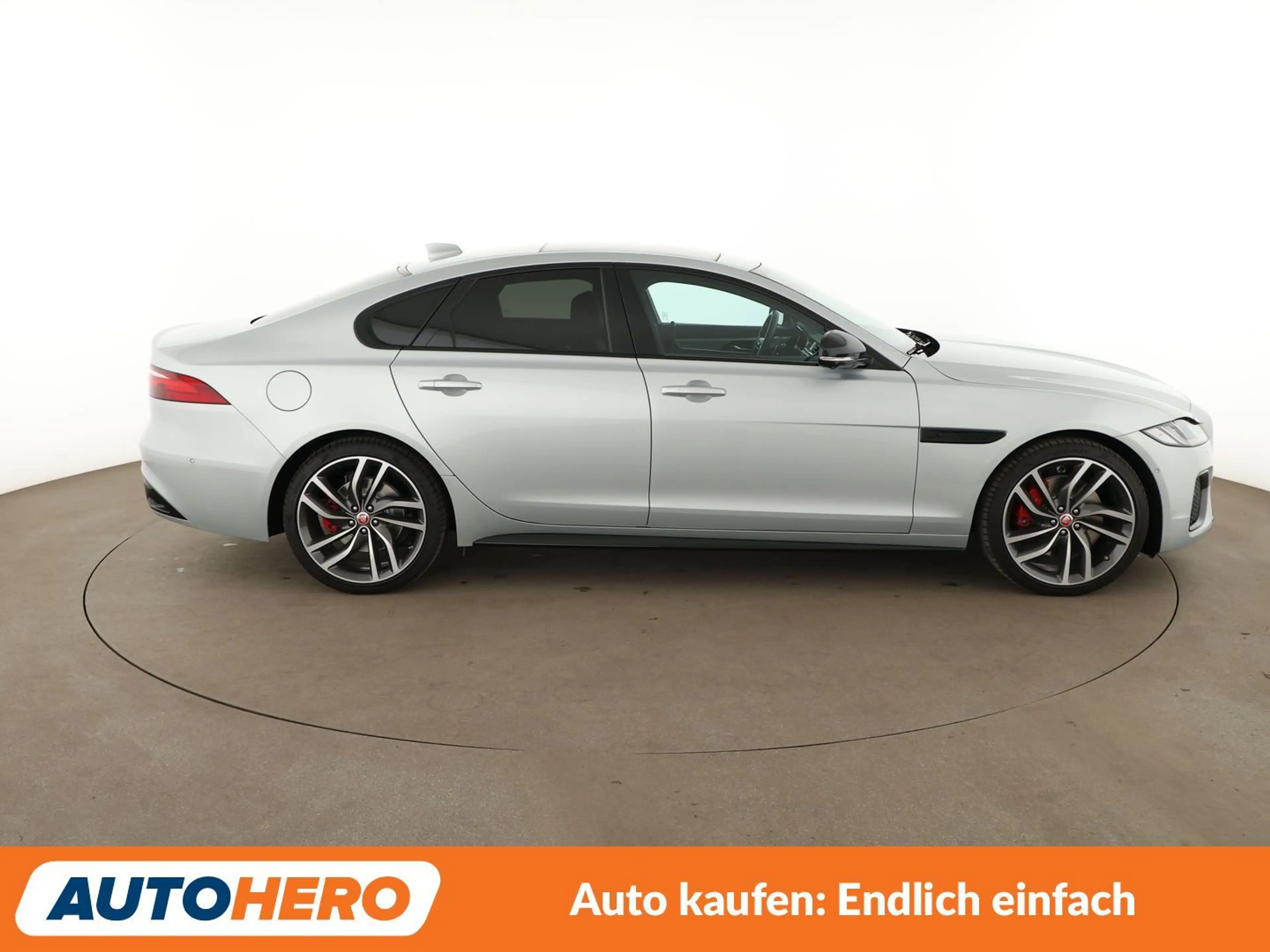 Jaguar XF 30t R-Dynamic Black AWD Aut.*LED*360°*ACC*PDC*AHK* — photo 7