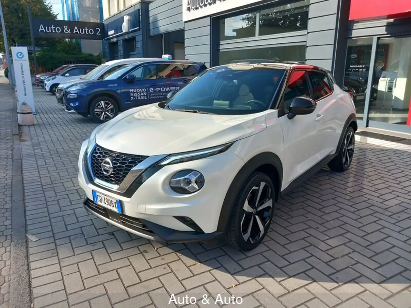 Nissan Juke 1.0 dig-t N-Connecta 114cv Bianco - 1