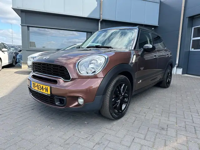 MINI 1.6 Cooper S ALL4 Chilli Aut. Leder schuifdak