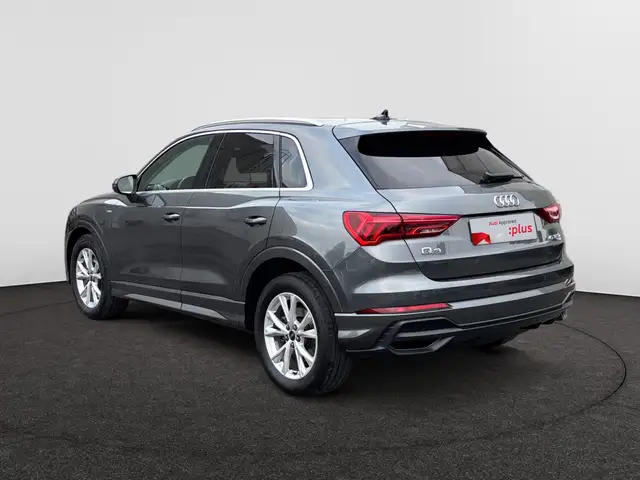 Audi Q3 view 2