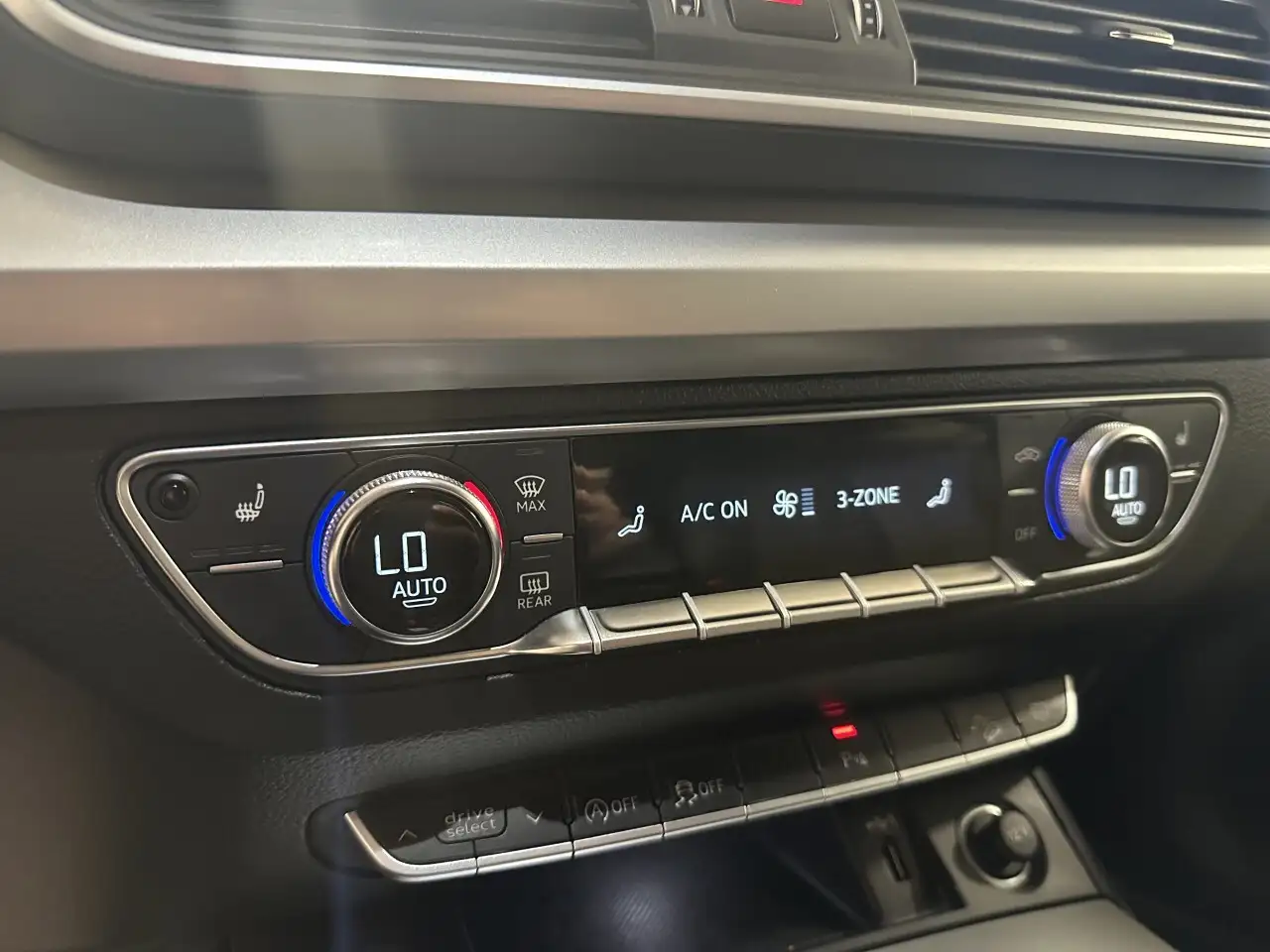 Audi Q5 снимка Audi Q5