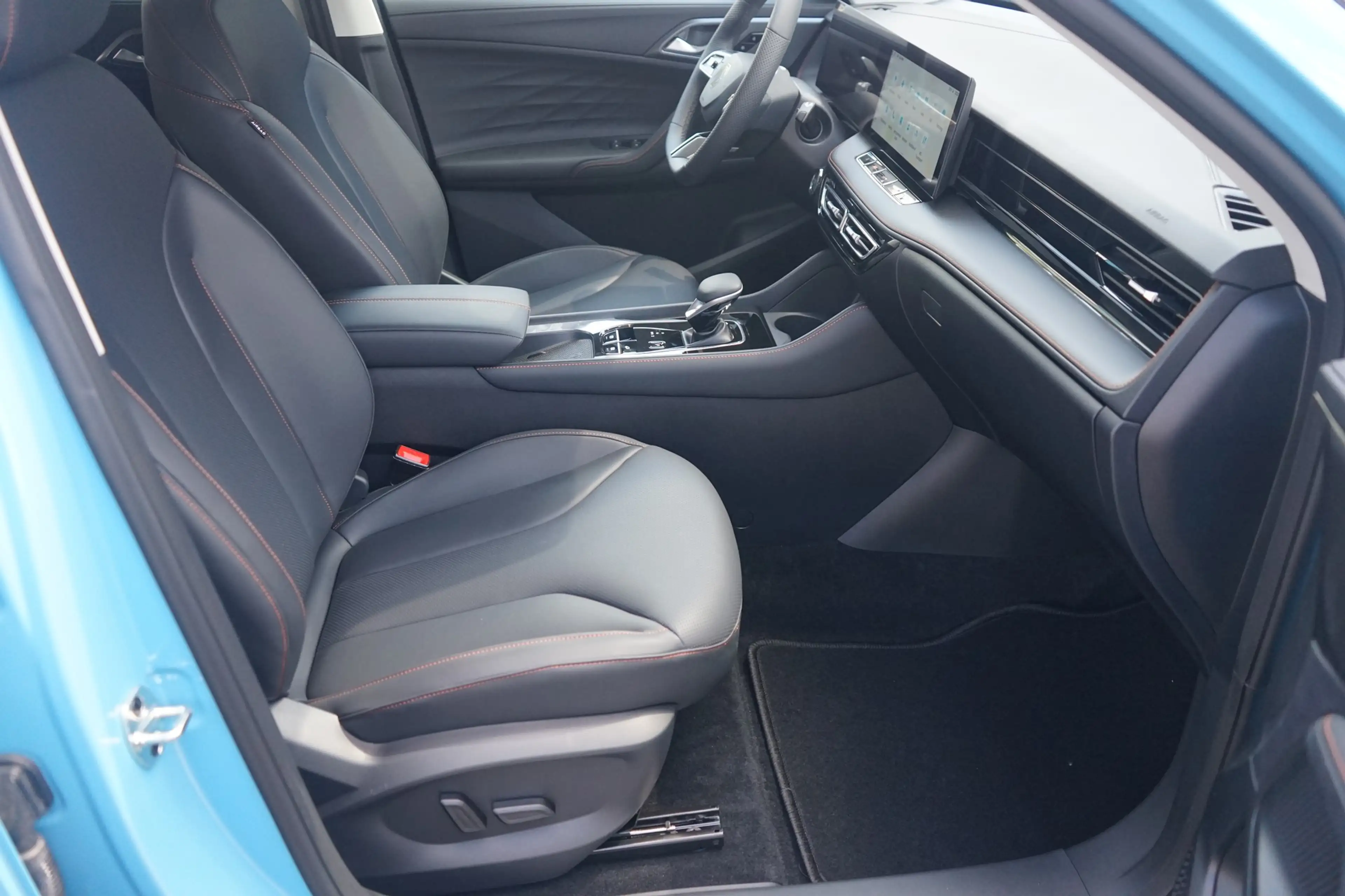 MG HS 1.5 T-GDI Luxury Aut. LED ACC Navi 360° — photo 22