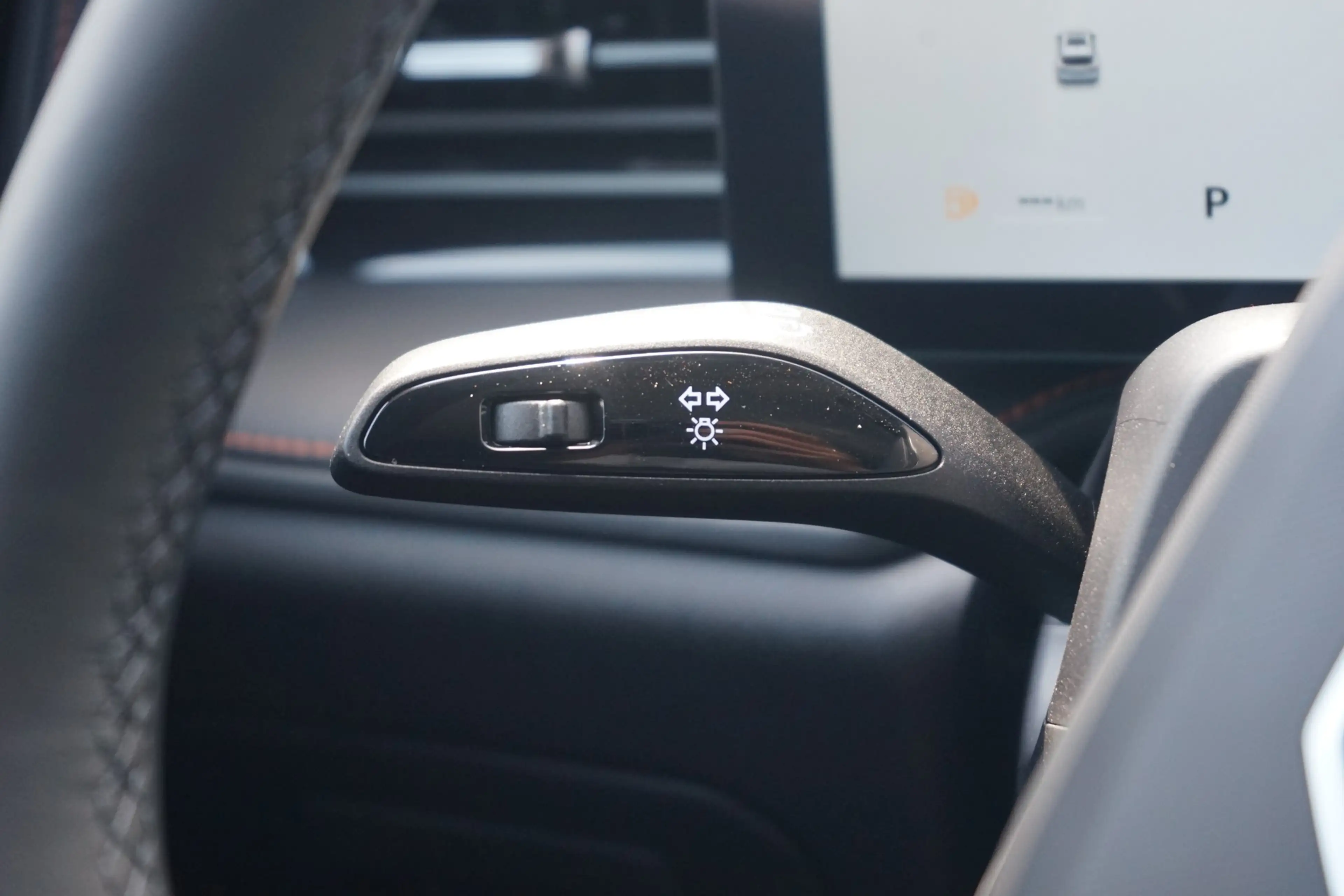 MG HS 1.5 T-GDI Luxury Aut. LED ACC Navi 360° — photo 18