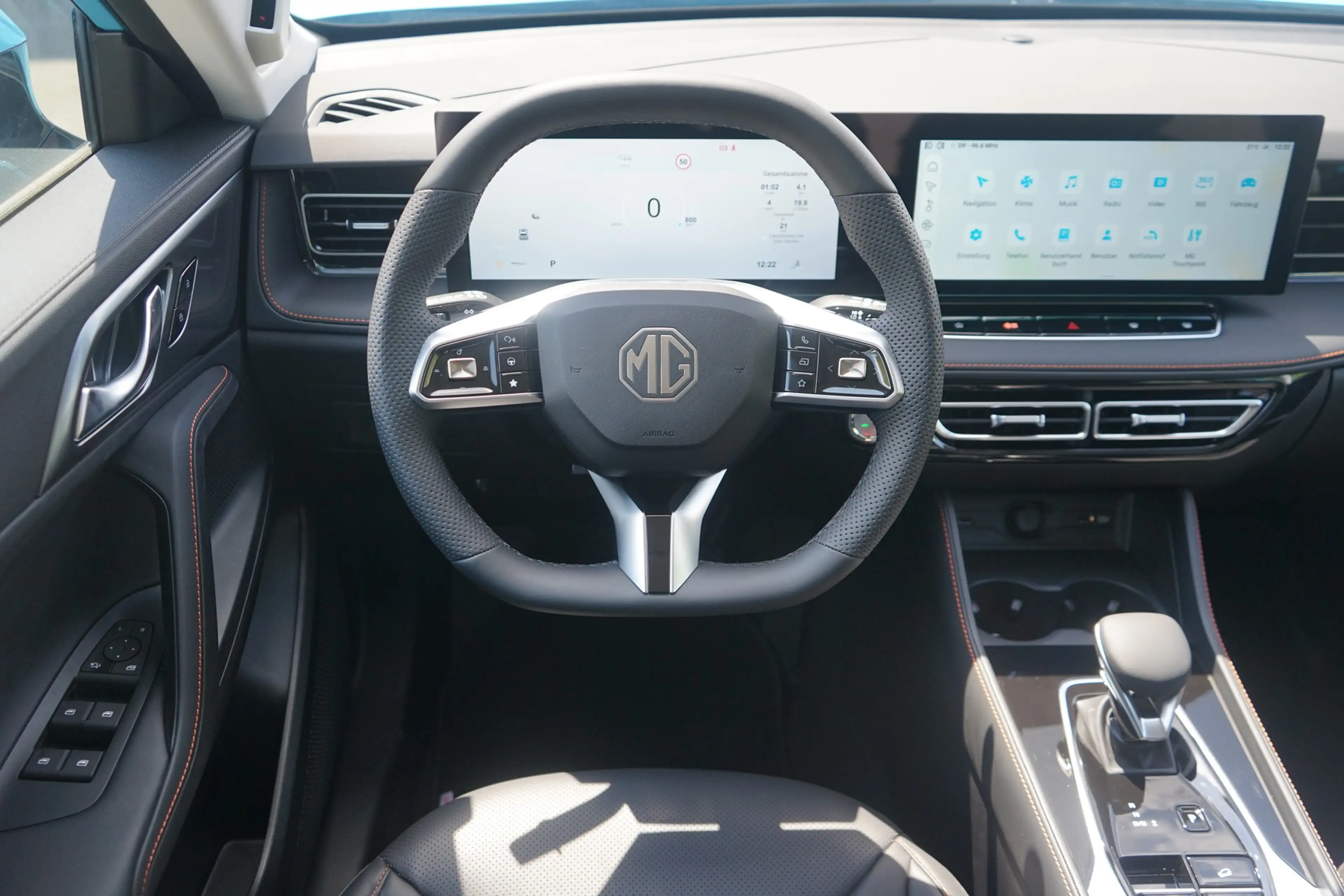 MG HS 1.5 T-GDI Luxury Aut. LED ACC Navi 360° — photo 9