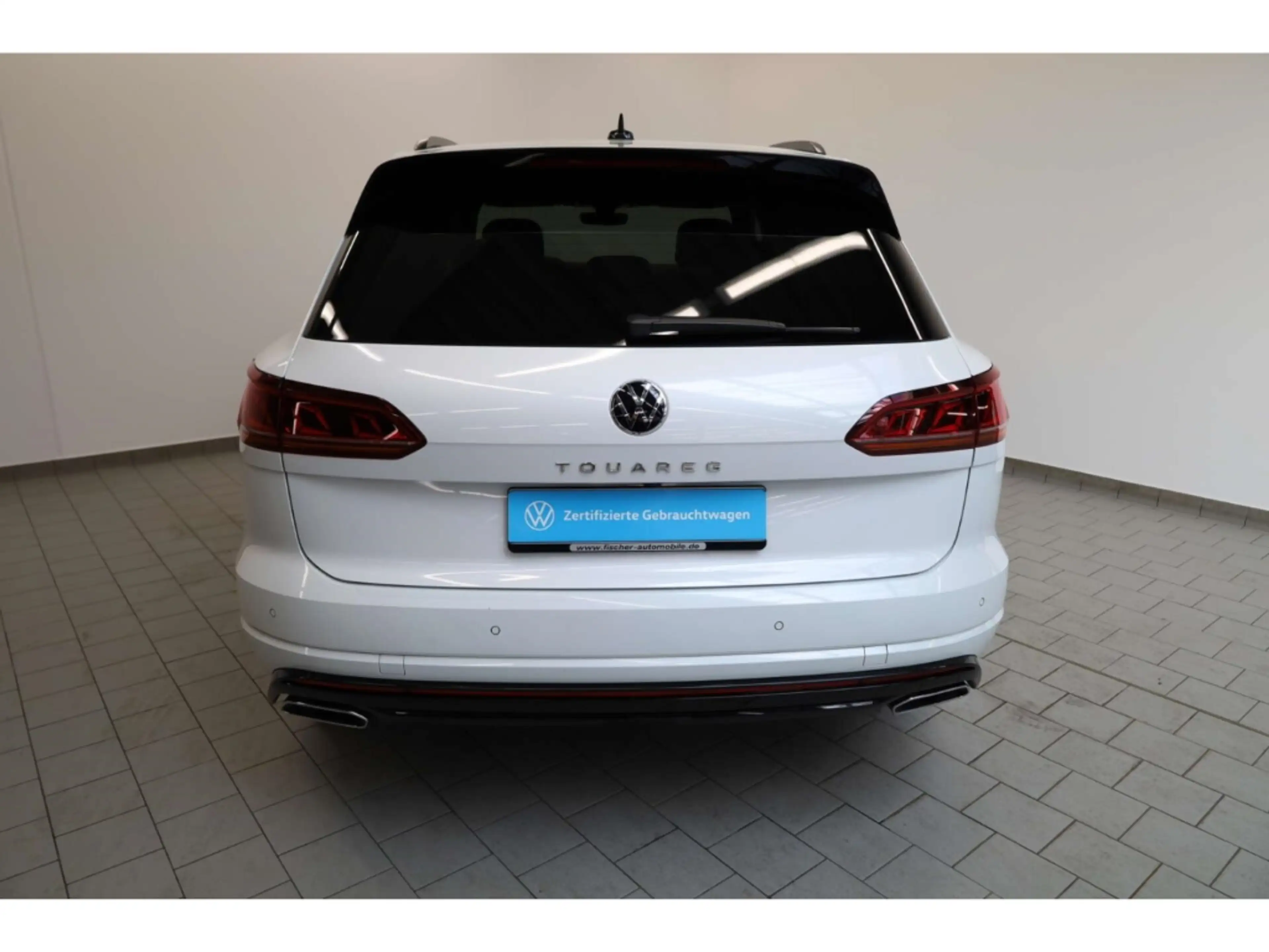 Volkswagen Touareg 3.0 TDI V6 4Motion R-Line Black Style — photo 5