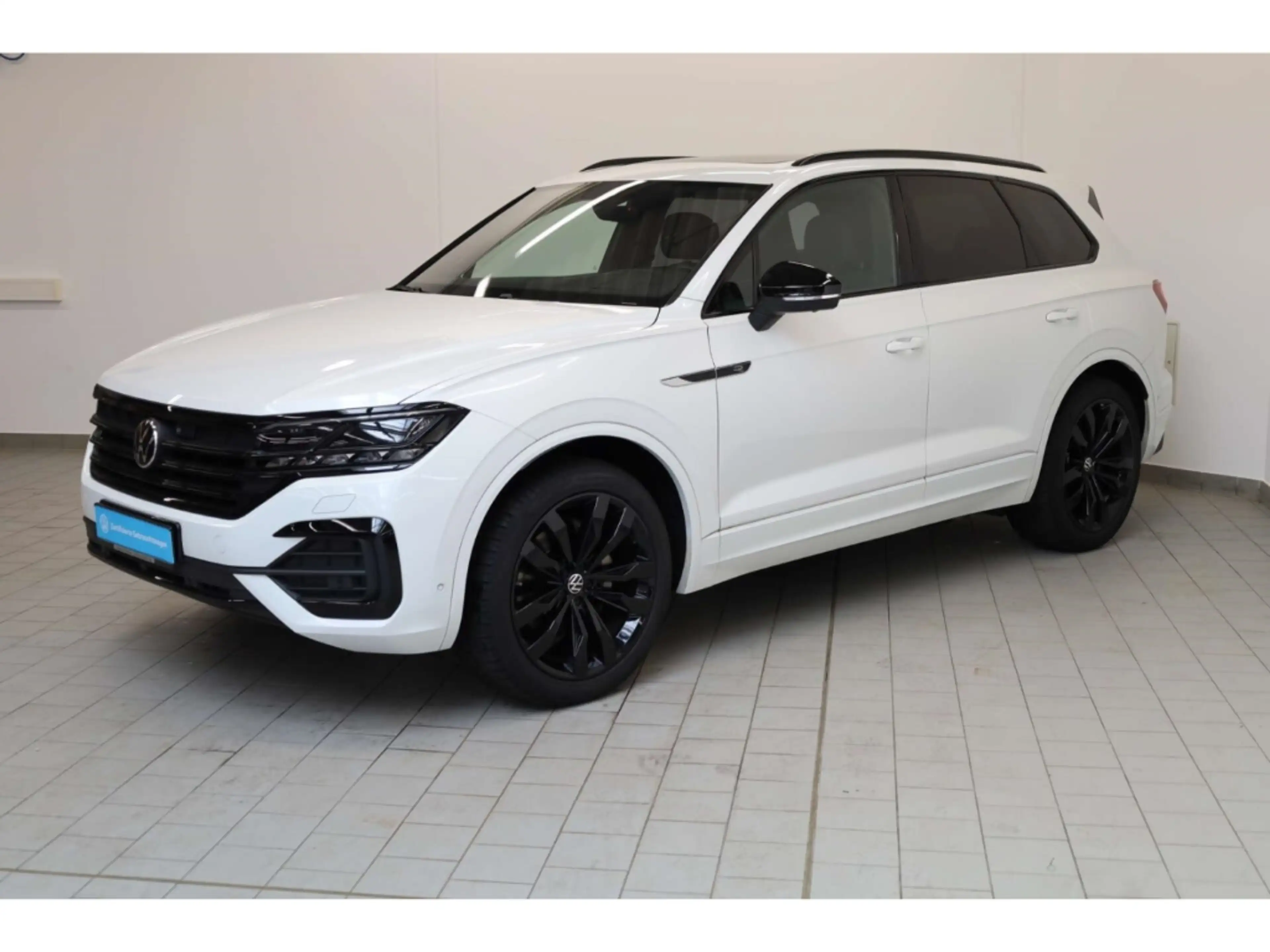 Volkswagen Touareg 3.0 TDI V6 4Motion R-Line Black Style — photo 2
