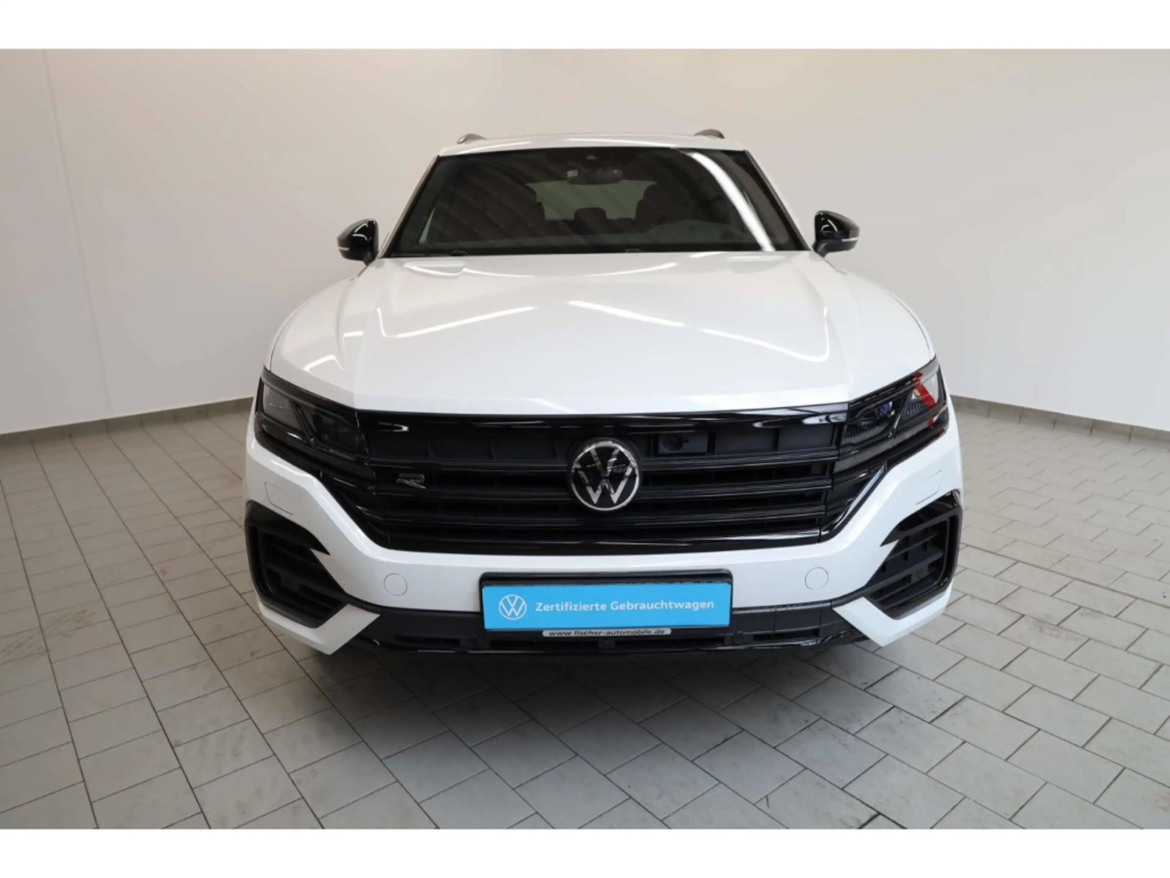Volkswagen Touareg 3.0 TDI V6 4Motion R-Line Black Style — photo 3