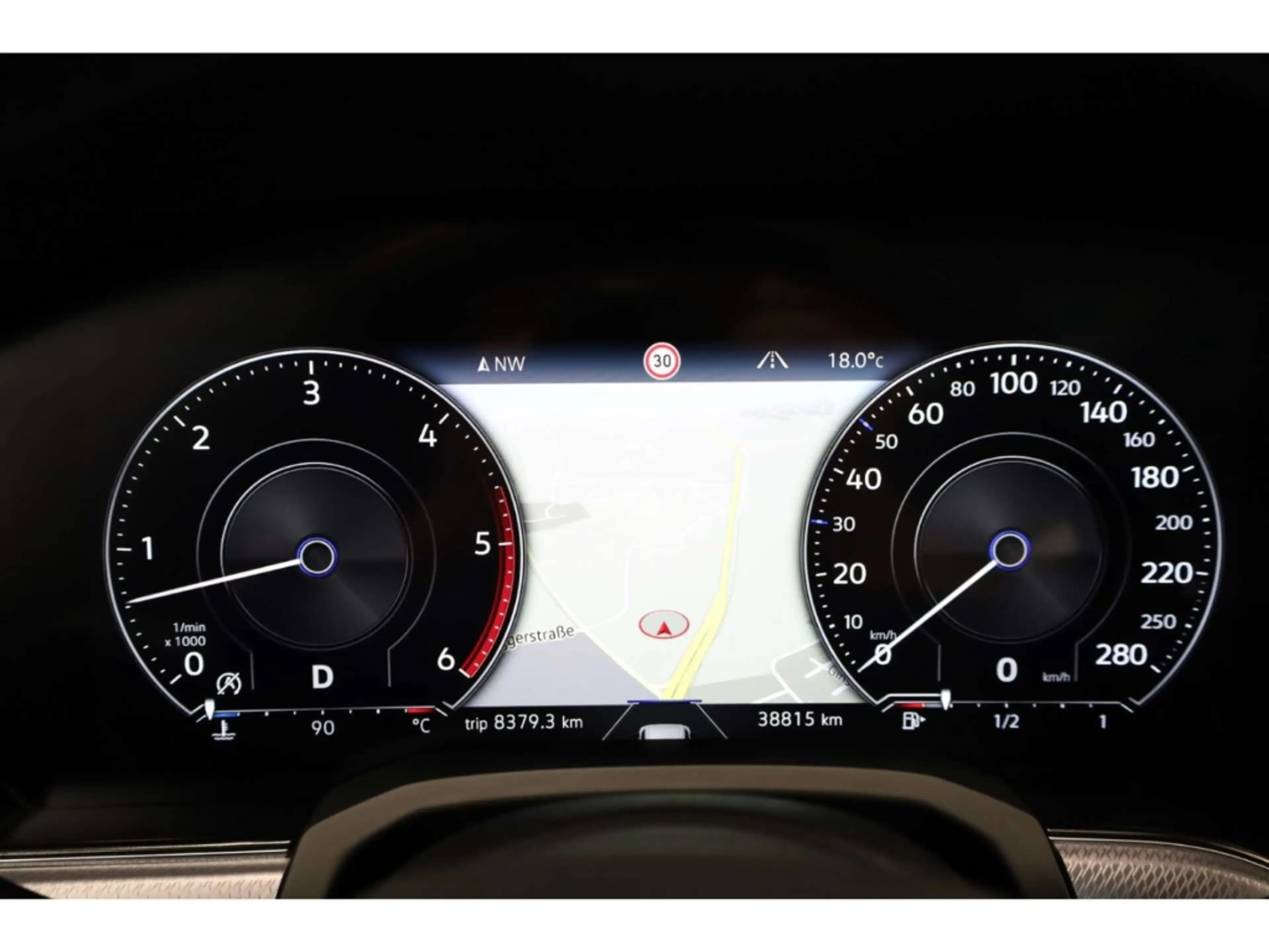 Volkswagen Touareg 3.0 TDI V6 4Motion R-Line Black Style — photo 9