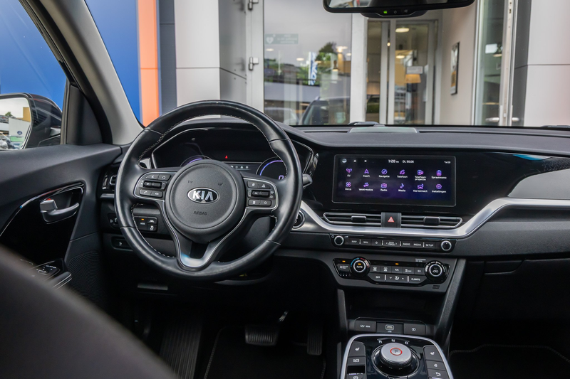 Kia e-Niro DynamicLine 64 kWh | Cruise adaptief | Camera | St — photo 14
