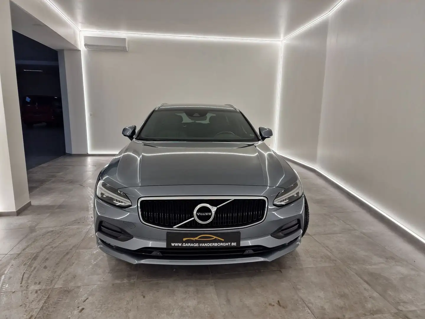 Volvo V90 BENZINE AUTOMAAT 67000KM Gris - 2