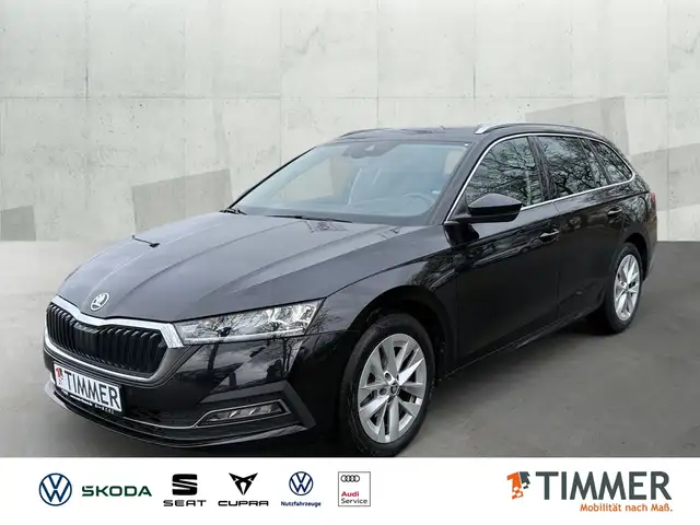 Skoda Octavia Combi 2.0 TDI STYLE +AHK +LED +RKAM +HuD +NAVI +L