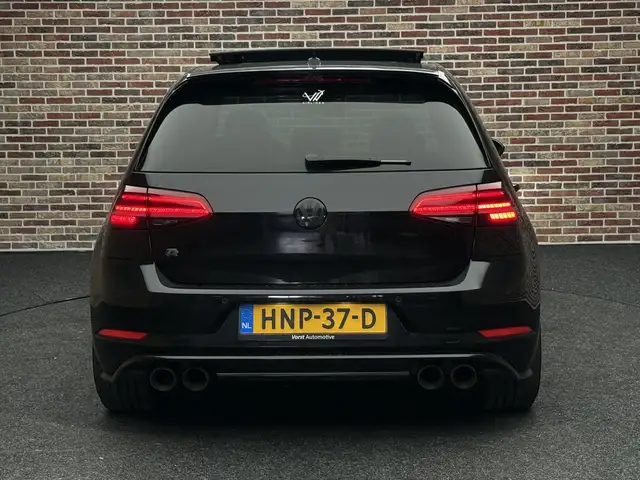 Volkswagen Golf view 7