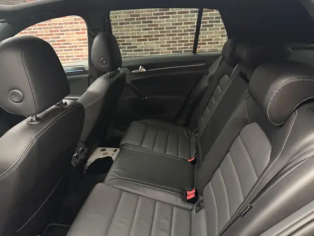 Volkswagen Golf view 10