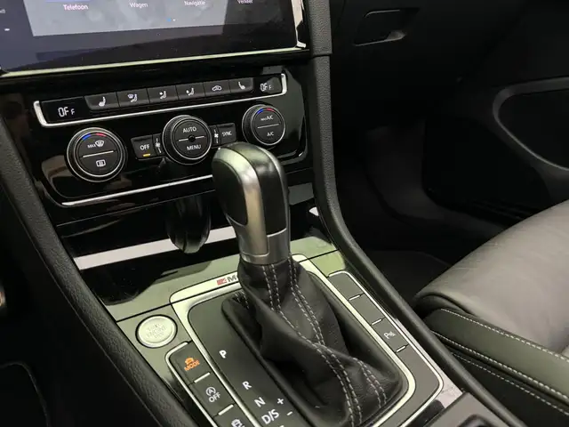 Volkswagen Golf view 15
