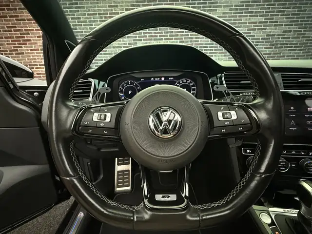Volkswagen Golf view 13