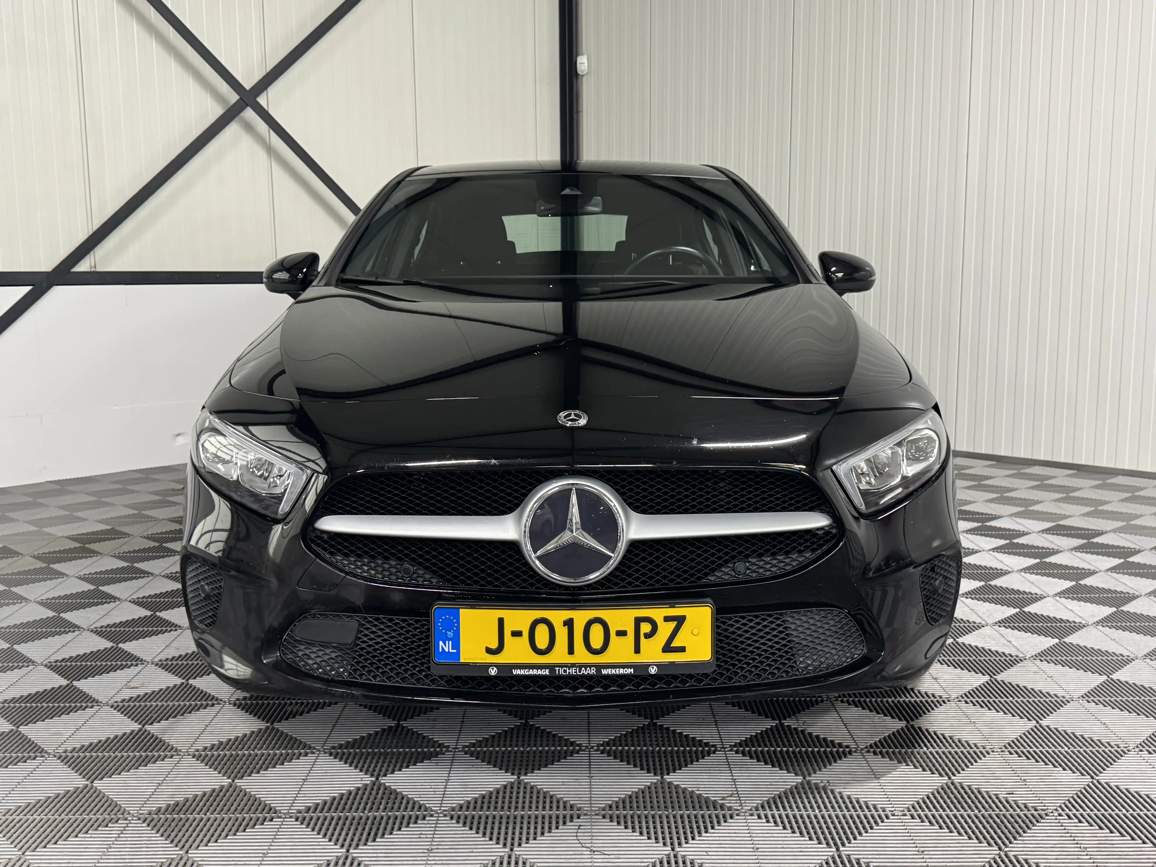Mercedes-Benz A 180 d Aut | Business Solution | Navi | Camera | Led | — photo 8