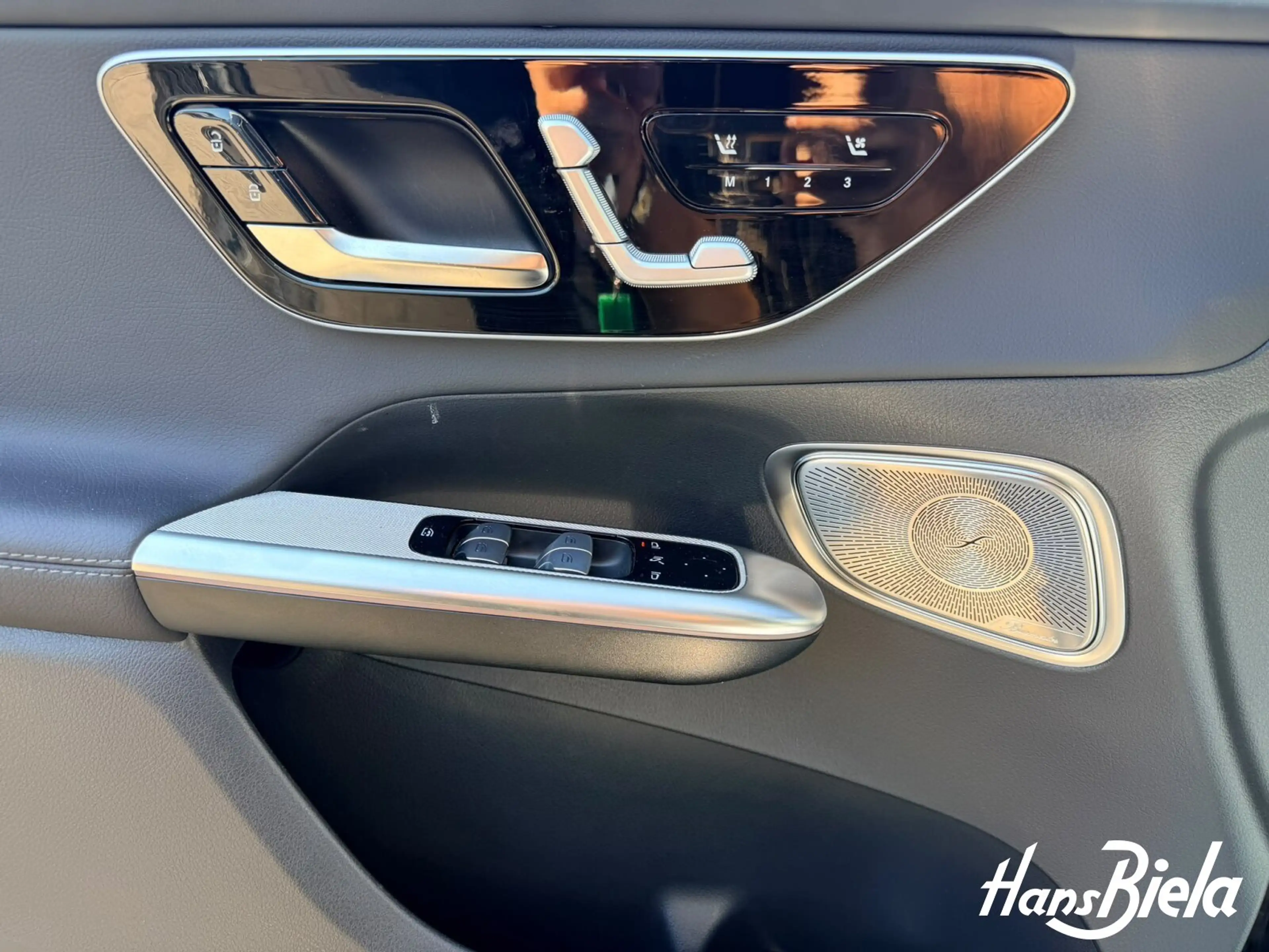 Mercedes-Benz GLC 400 GLC 400 e 4M AMG Prem/20"/Pano/Bur/Mass/DigLi PSD — photo 9