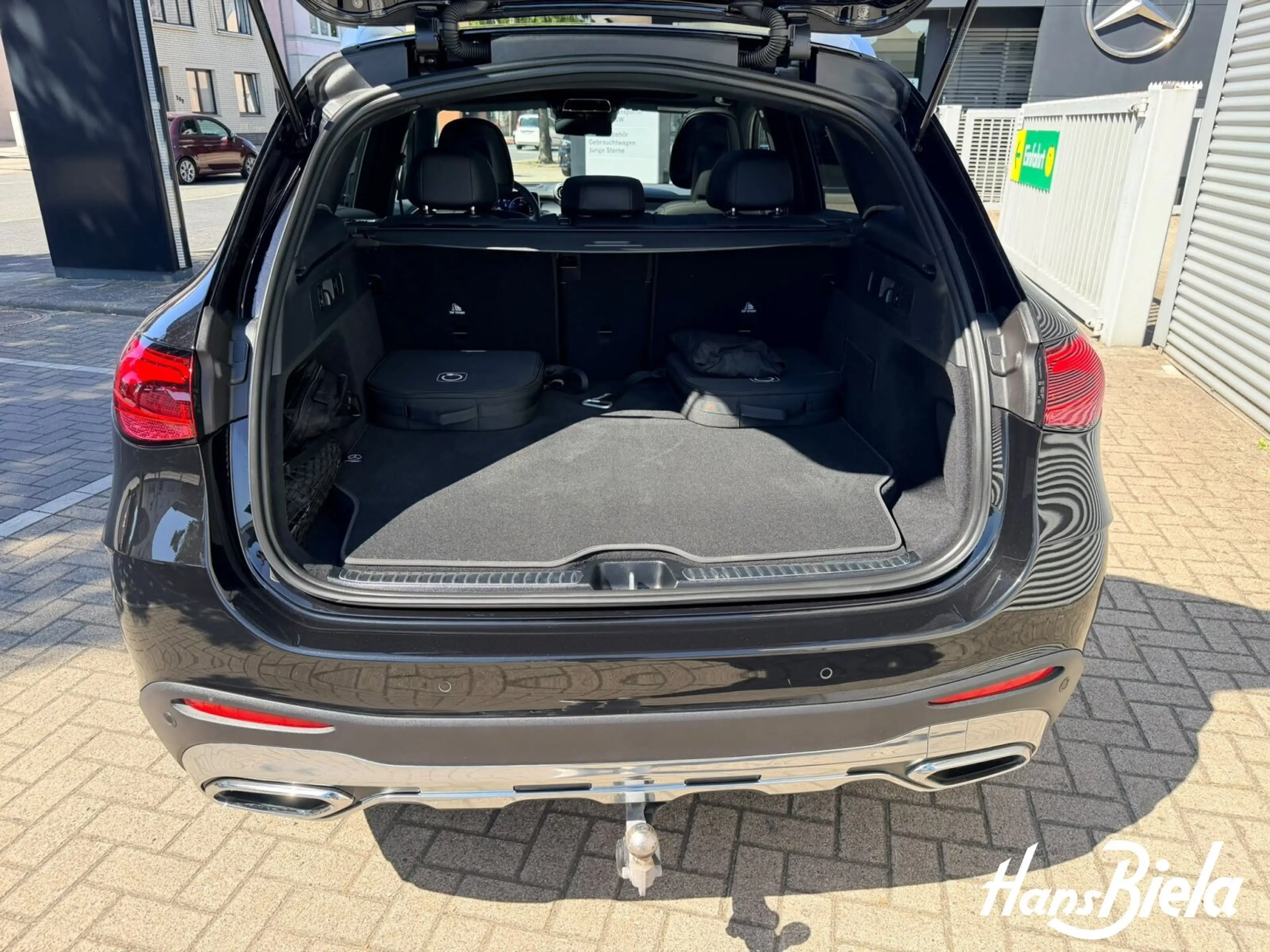 Mercedes-Benz GLC 400 GLC 400 e 4M AMG Prem/20"/Pano/Bur/Mass/DigLi PSD — photo 5