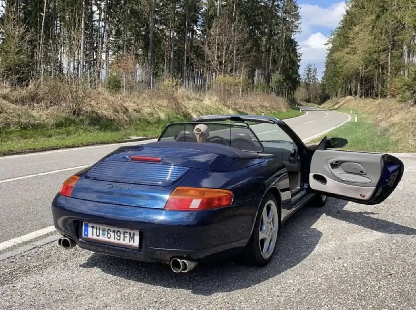 Porsche 996 911 Carrera Cabrio - 2
