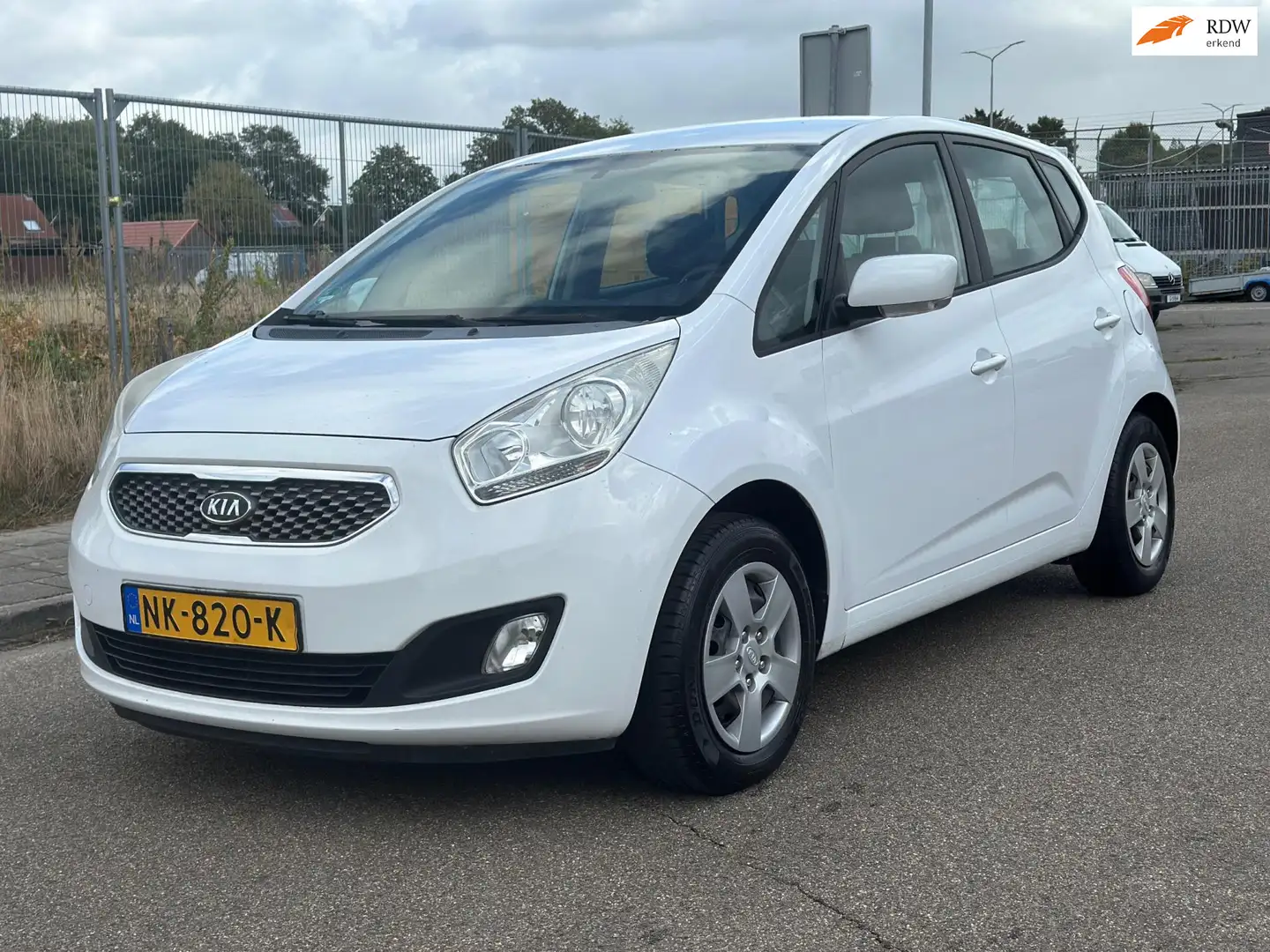Kia Venga 1.4 CVVT X-ecutive NETTE AUTO VERMOGENVERLIES!!!! Blanc - 1