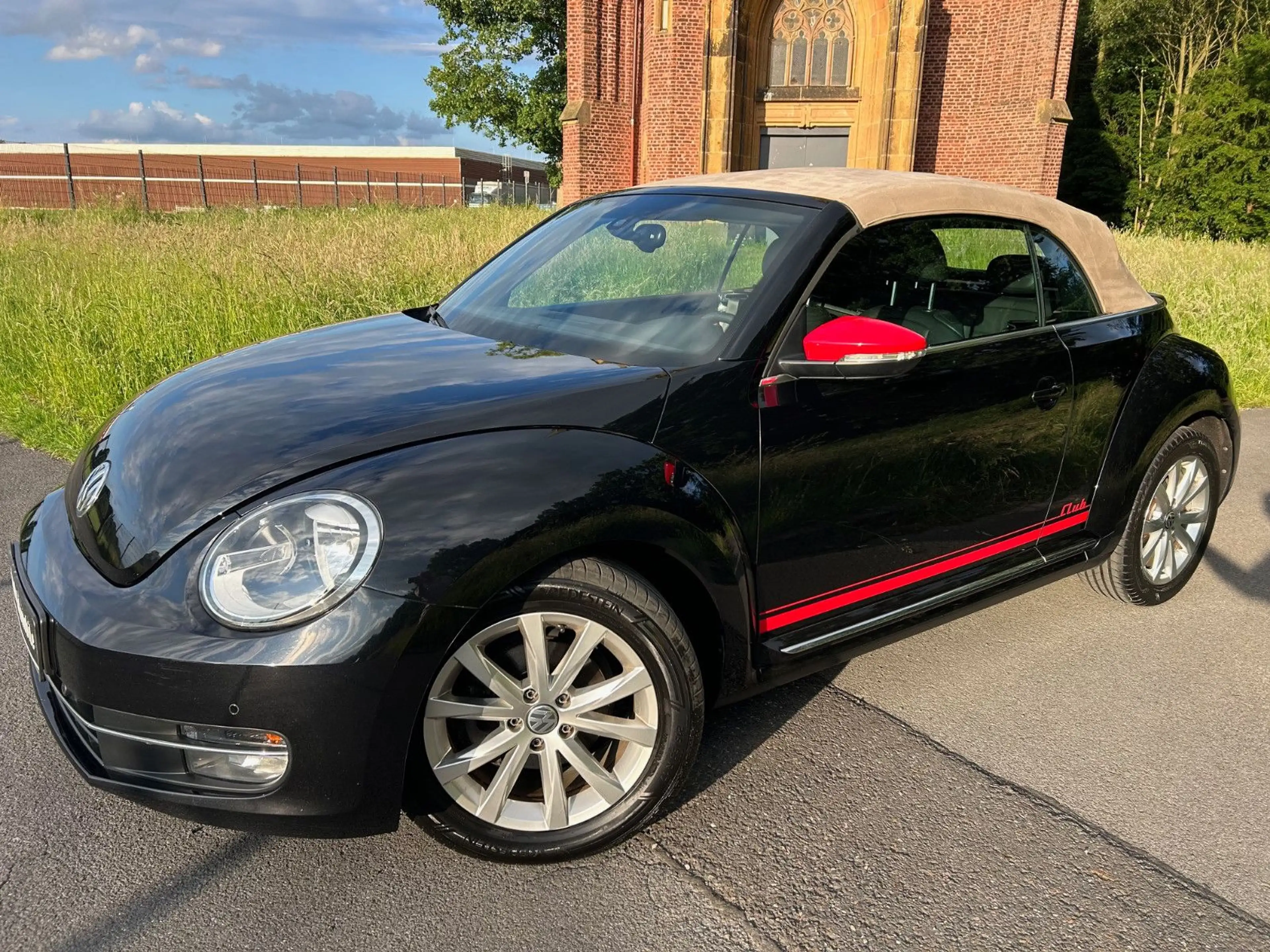 Volkswagen Beetle Cabriolet Club BMT Leder !!  1 Hand Navi