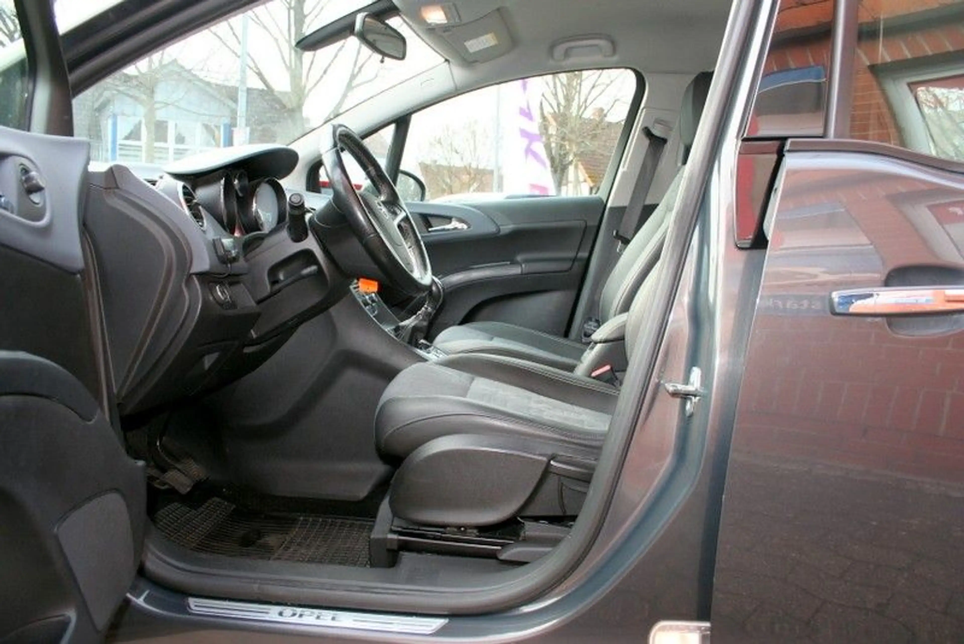 Opel Meriva B Innovation+Sitzheizung+AHK+Tempomat+ — photo 12