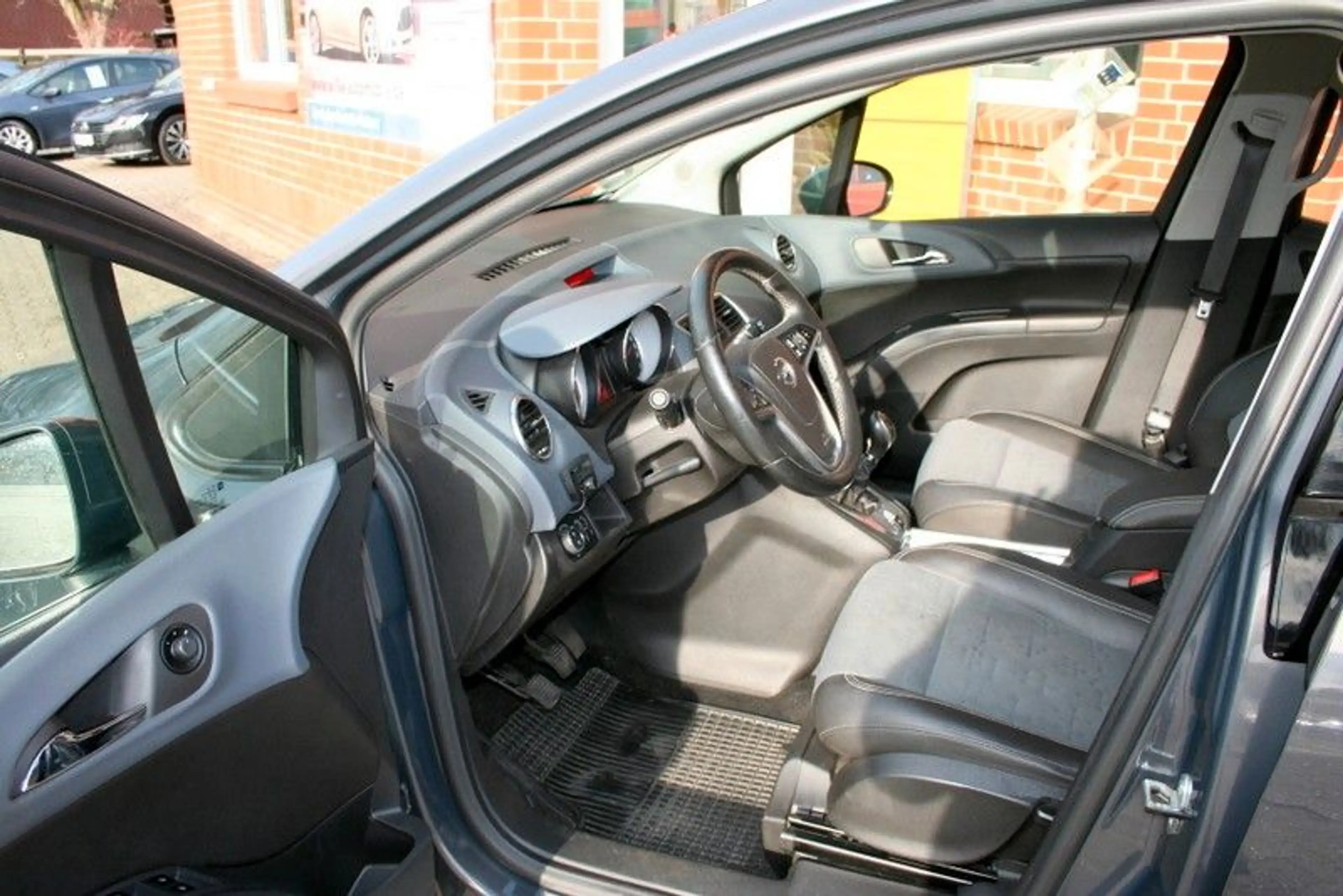 Opel Meriva B Innovation+Sitzheizung+AHK+Tempomat+ — photo 4
