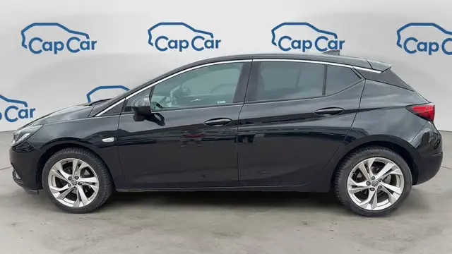 Opel Astra view 2