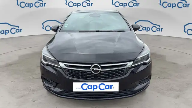 Opel Astra view 5