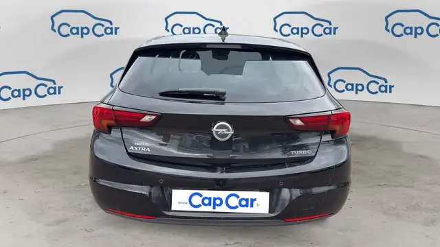 Opel Astra view 3