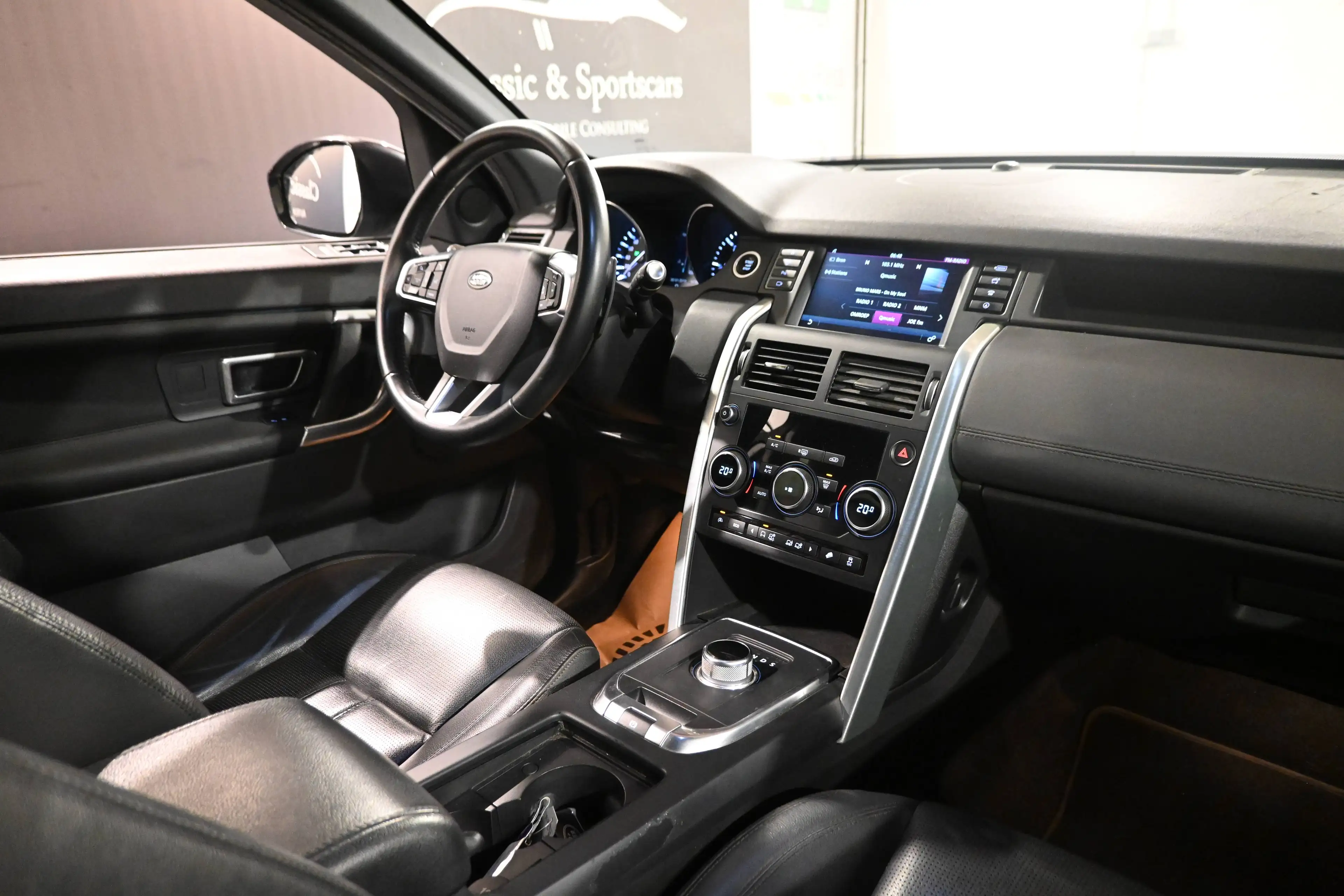 Land Rover Discovery Sport Discovery Sport 2.0 TD4 HSE / CAMERA / CUIR / GPS NAVIGATION / XENON / PDC !! — photo 13