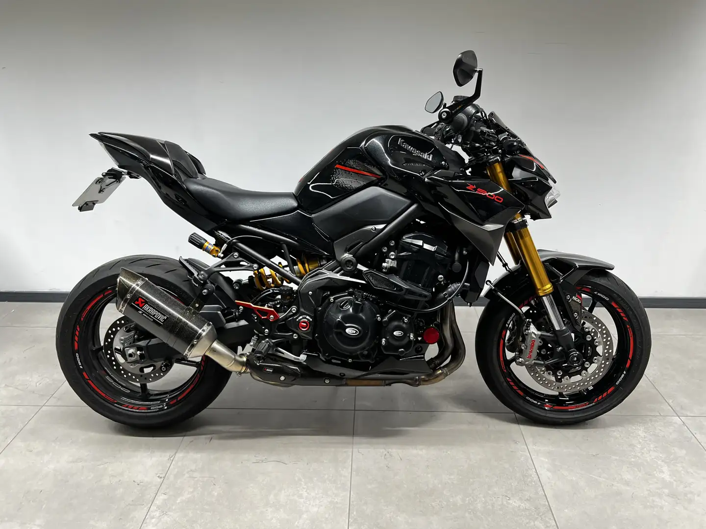 Kawasaki Z 900 Noir - 1