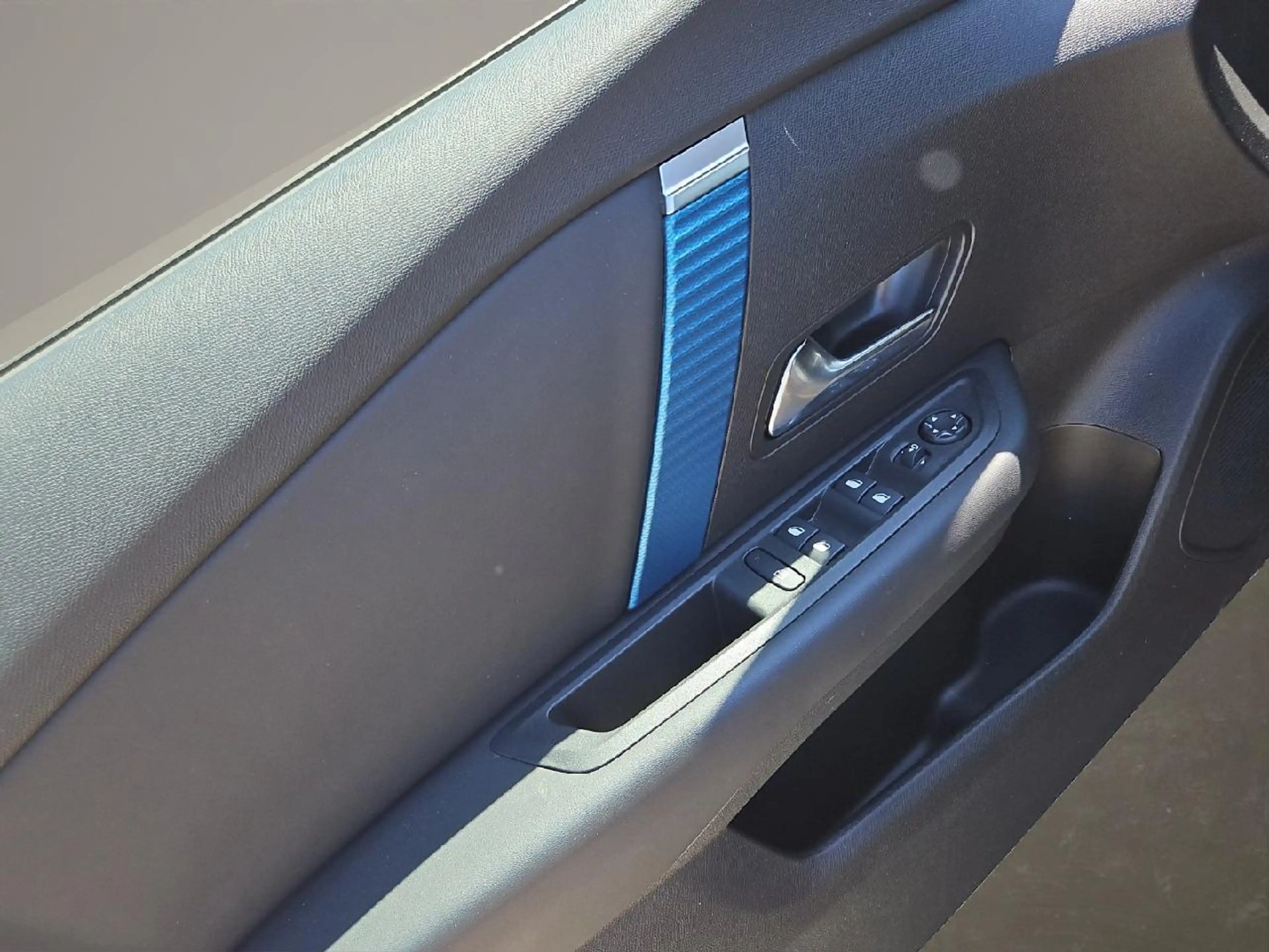 Citroen E-C4 Electric ë- C-Series — photo 12